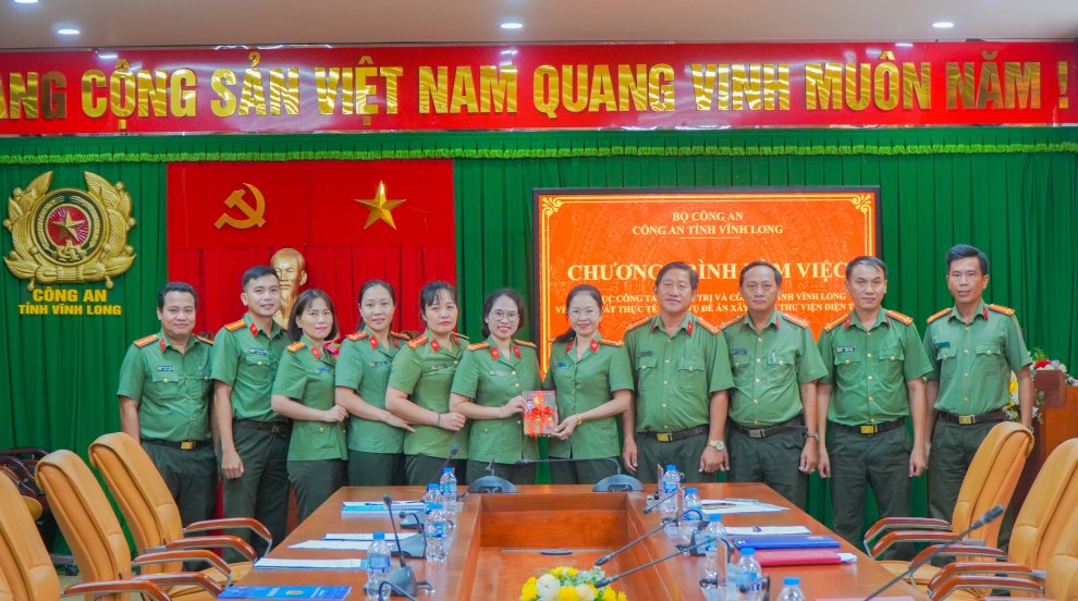 chụp ảnh lưu niệm