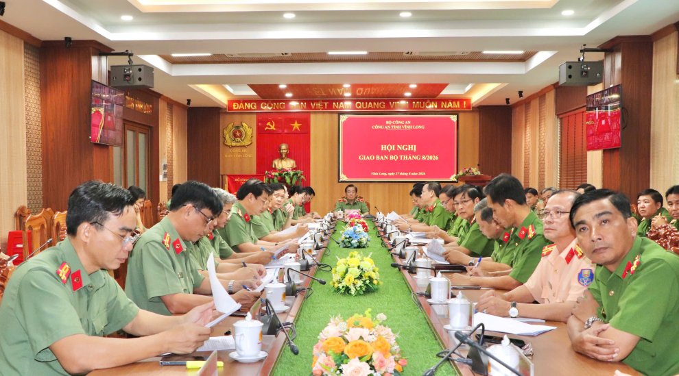 Đại biểu dự hội nghị tại điểm cầu Công an tỉnh Vĩnh Long