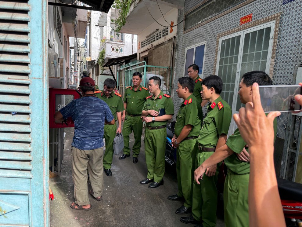 Đoàn kiểm tra, kiểm tra mô hình điểm chữa cháy công cộng
