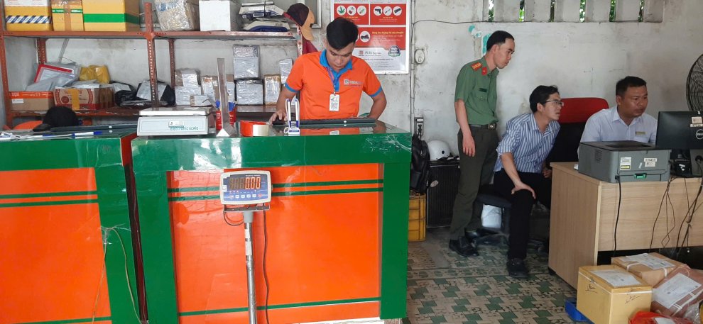 Công an tỉnh Vĩnh Long phối hợp kiểm tra, bảo đảm an ninh, an toàn trong hoạt động bưu chính