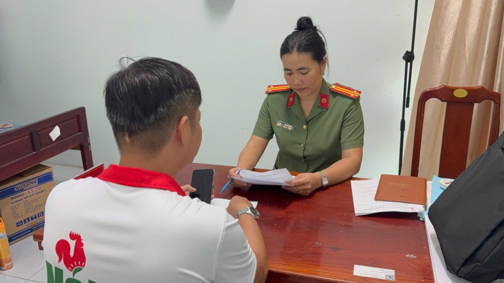 Công an phường Hòa Thuận tăng cường phòng, chống tin giả, tin sai sự thật trên không gian mạng