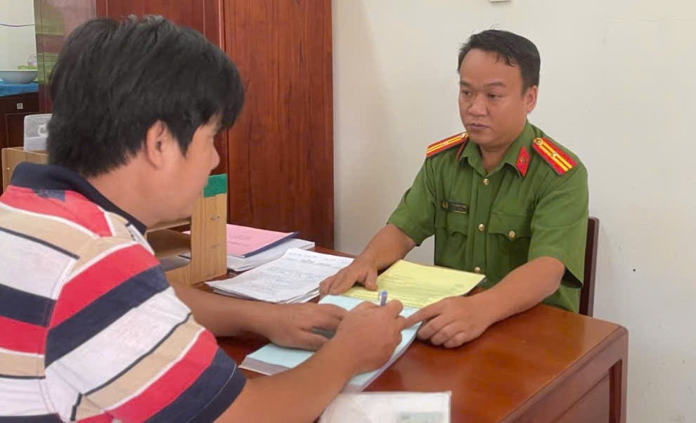 Công an xã Ngãi Tứ khuyến cáo vi phạm về đăng ký cư trú