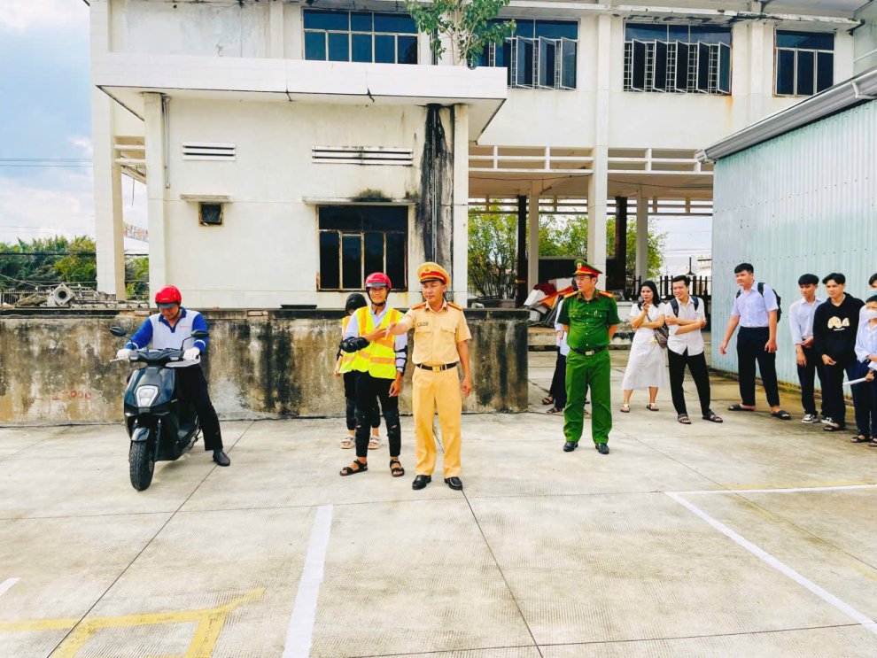 HÌNH 5tuyentruyen