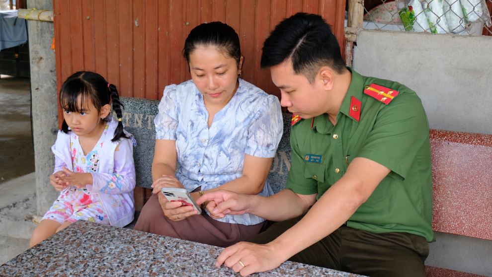 Hướng dẫn người dân