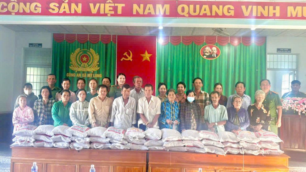 Công an xã Mỹ Long với phong trào thi đua “Ba nhất”, lan tỏa tinh thần tương thân, tương ái