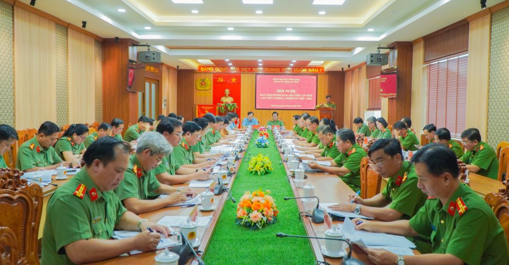 Quang cảnh hội nghị