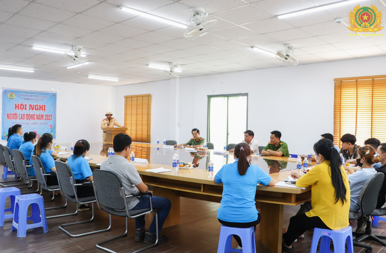 Hình ảnh buổi tuyên truyền kiến thức pháp luật tại Công ty MEGA