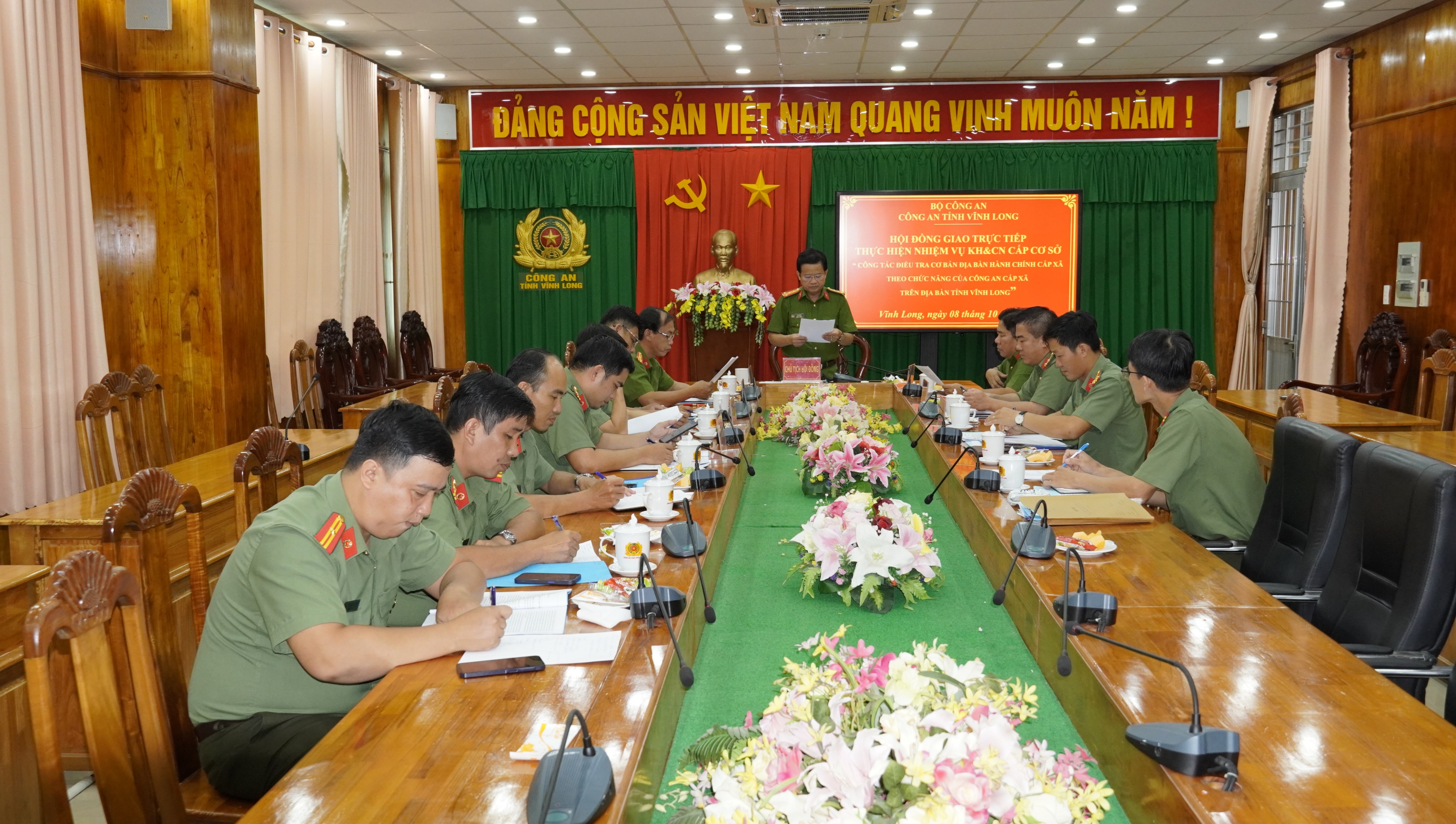 Dai ta Le Van Tu JPG