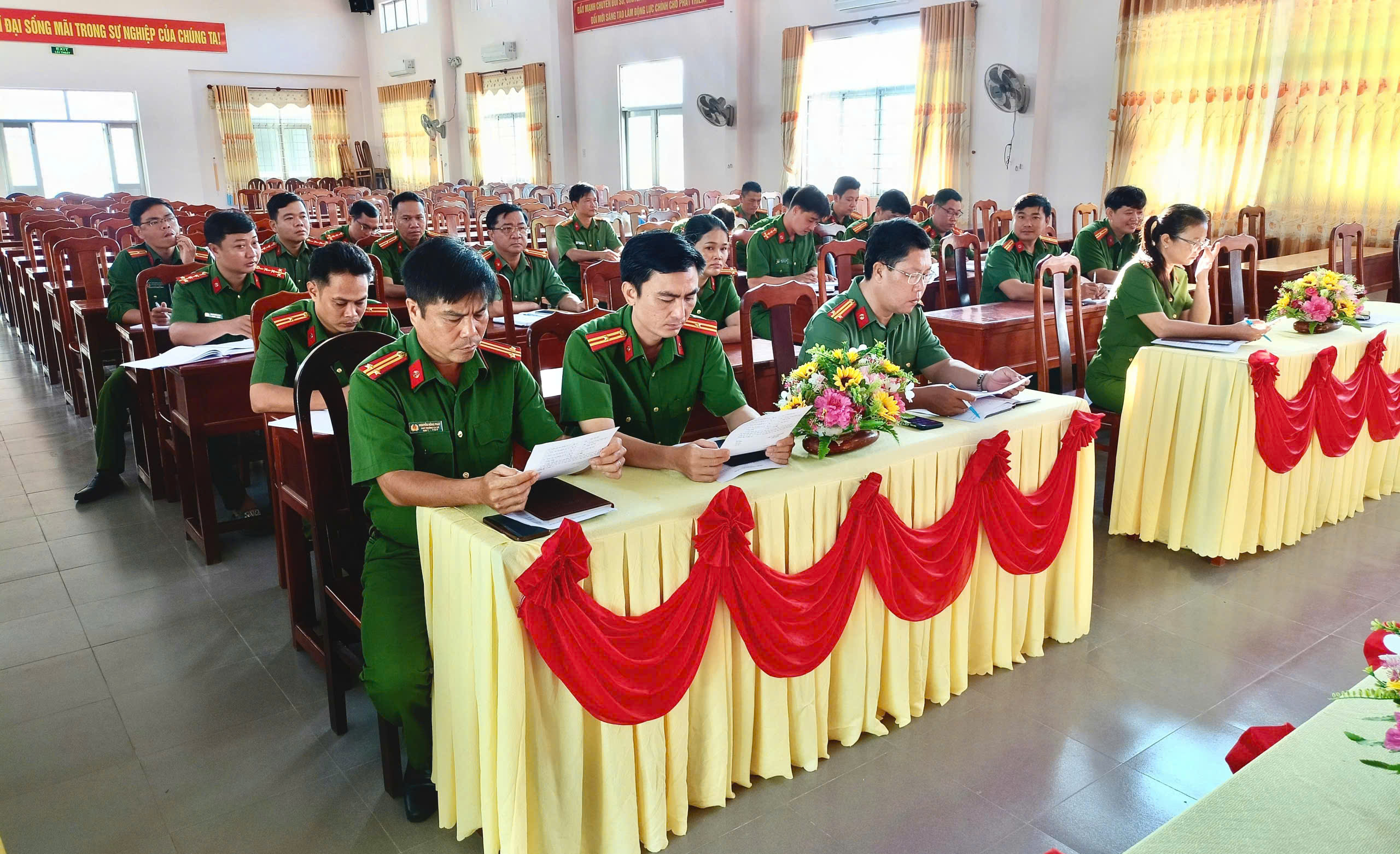 1 Quang cảnh buổi tuyên truyền