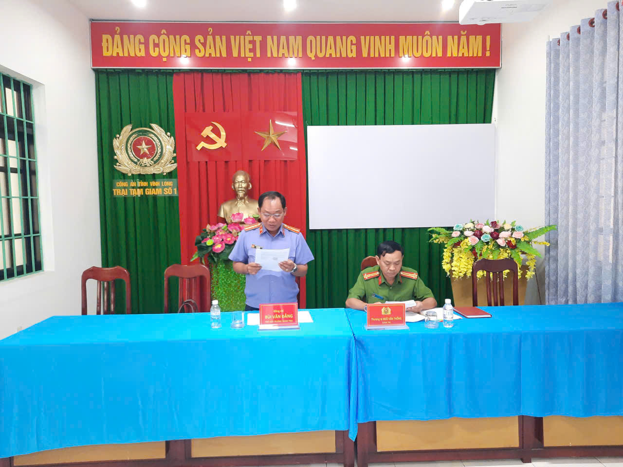 anh 2