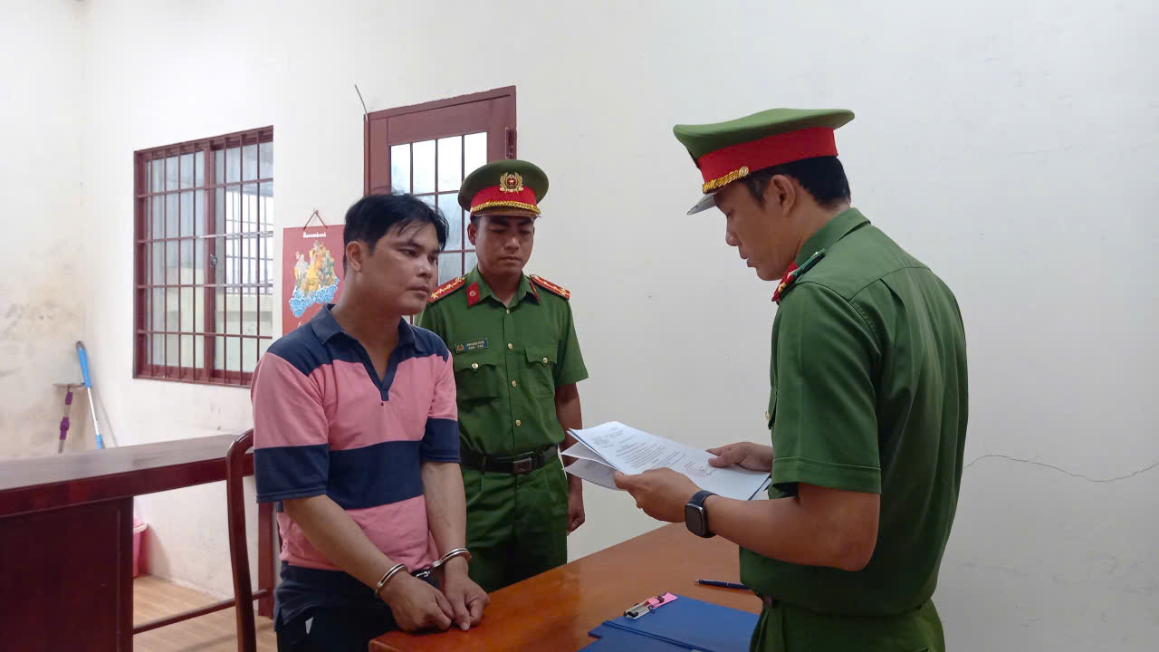 ẢNH TRẦN SEL