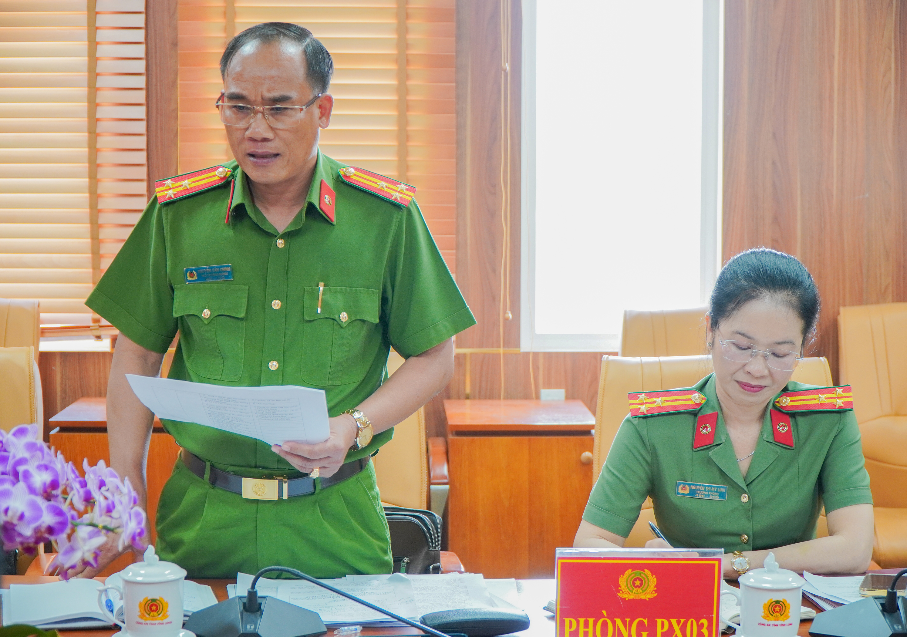 Các đơn vị báo cáo kết quả chuẩn bị hội nghị (2)
