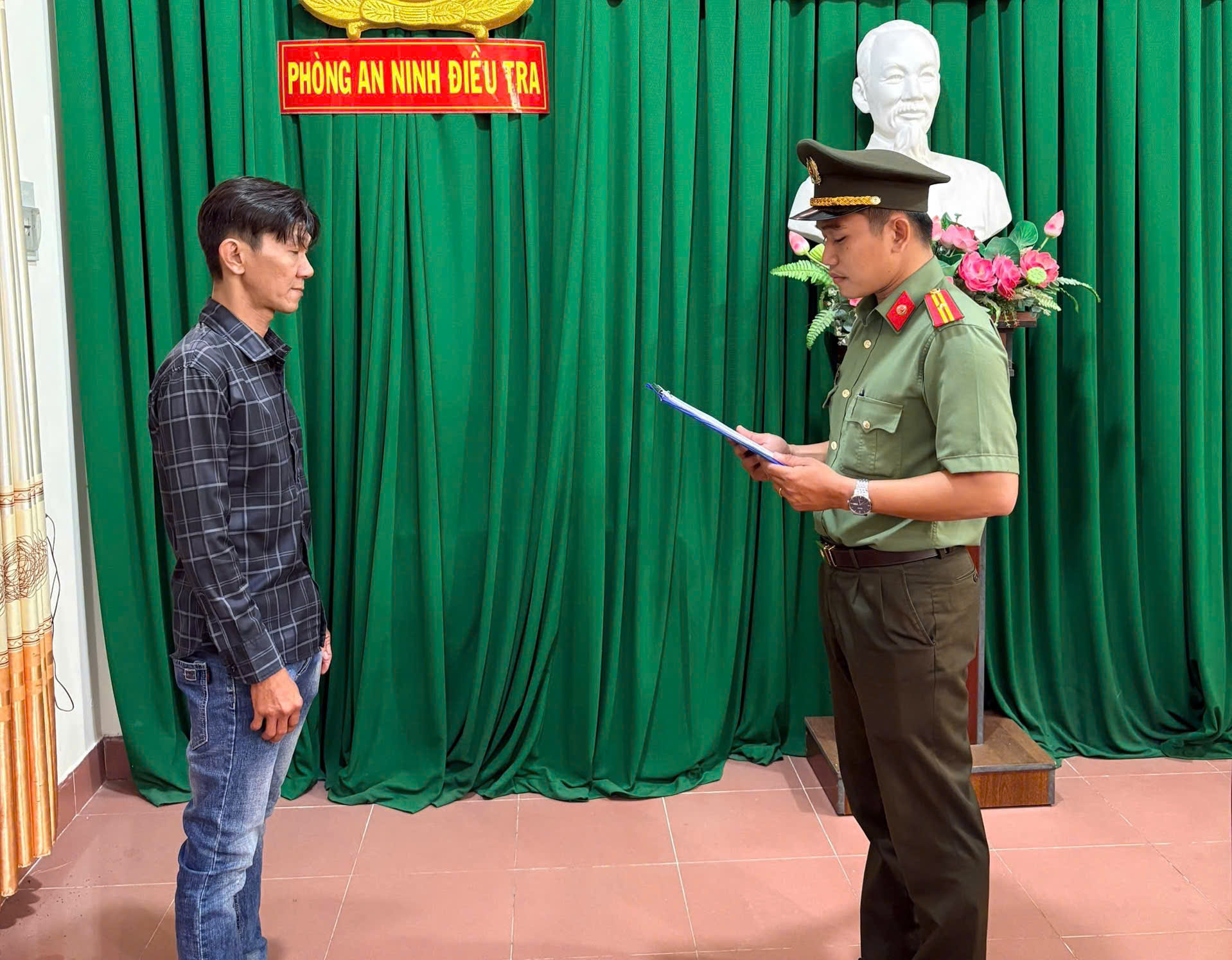 ĐTV tống đạt QĐ KTBC
