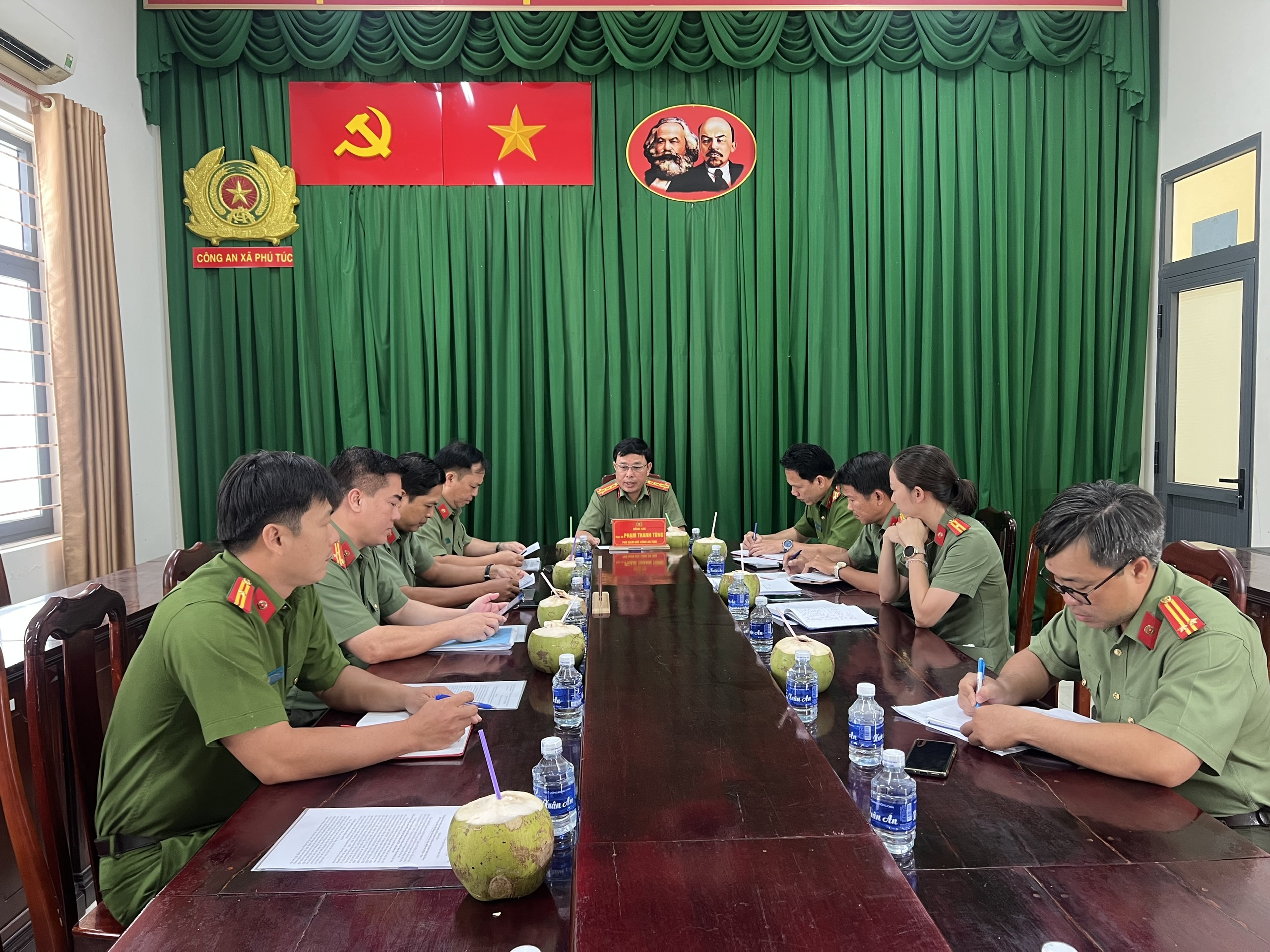 PGD làm việc Công an xã Phú Túc