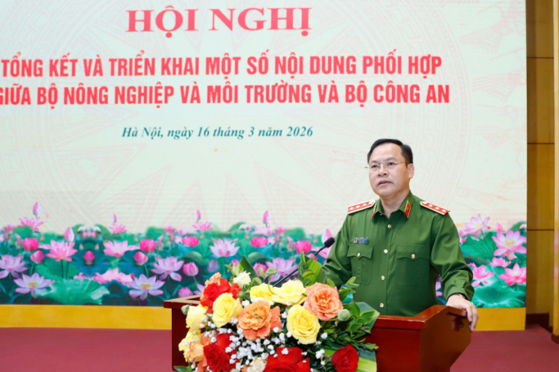 Thứ trưởng Nguyễn Văn Long phát biểu chỉ đọ tại hội nghị
