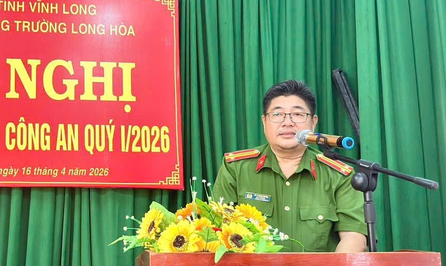 5 Đ c Trung tá Võ Thành Nhân Phó Trưởng Công an phường tham luận