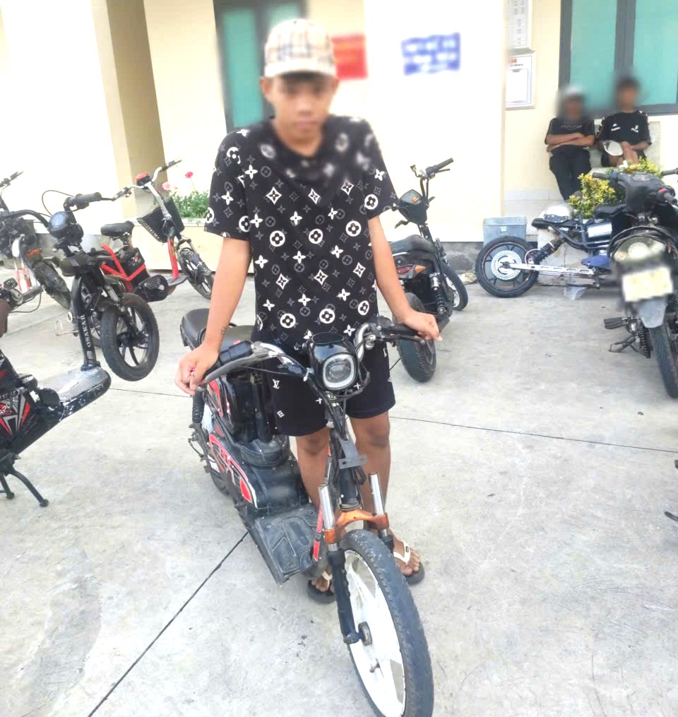 Ảnh người điều khiển phương tiện và phương tiện vi phạm