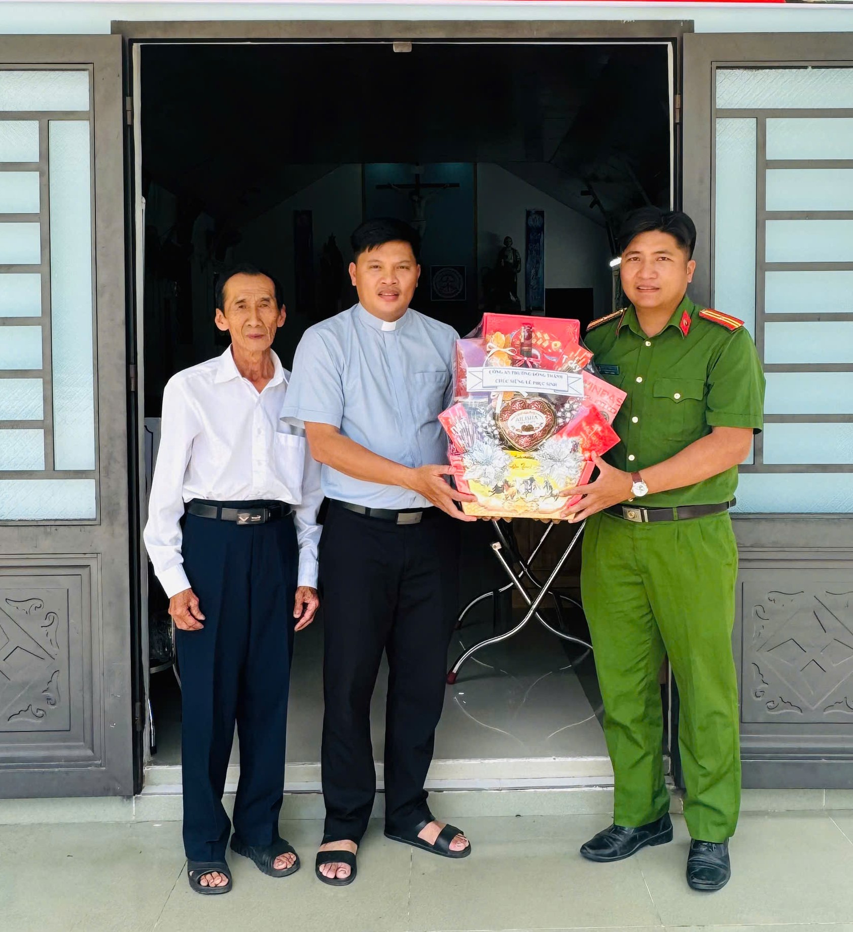 anh tham nha nguyen Giao Meo