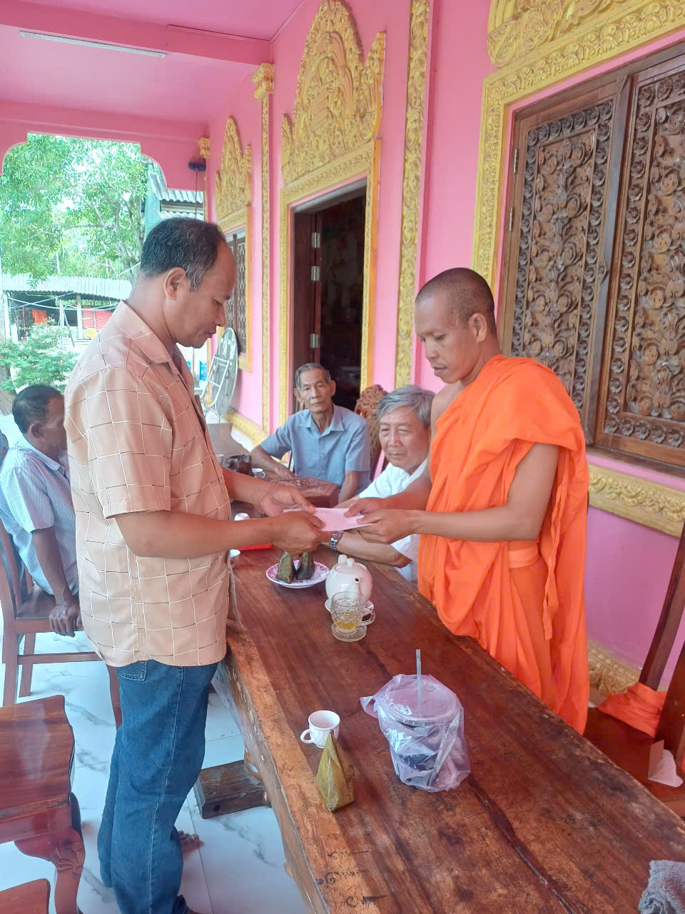 CAX Long Vĩnh thăm chúc tết 1