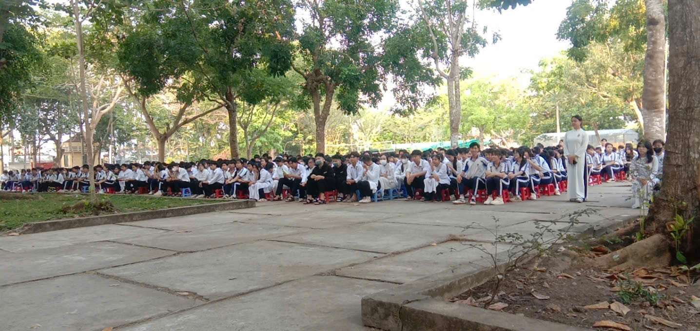 quang cảnh buổi tuyên truyền