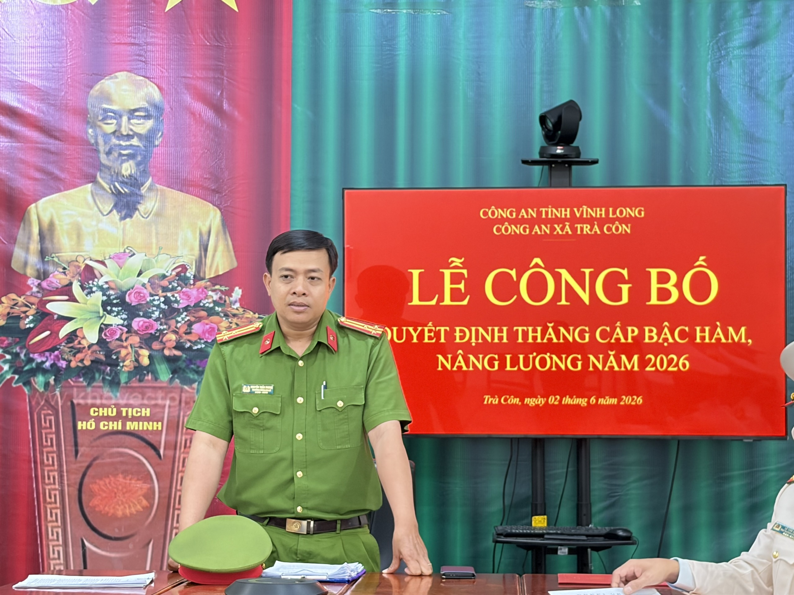 Đồng chí Thượng tá Nguyễn Trần Phong phát biểu ý kiến
