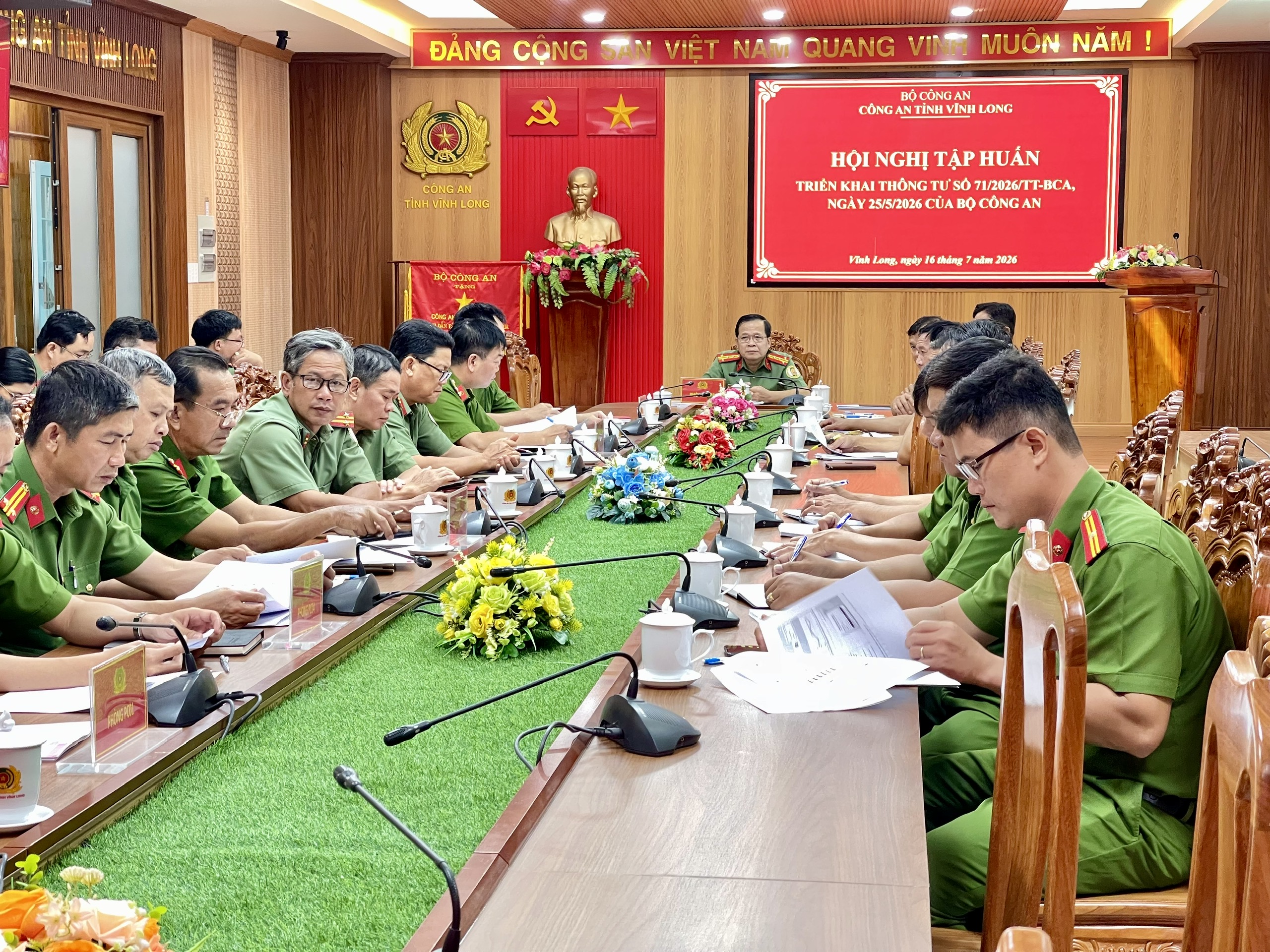 17 7 2026 PHONG PA08 TIN CÔNG AN TỈNH VĨNH LONG TẬP HUẤN TRIỂN KHAI THÔNG TƯ SỐ 71