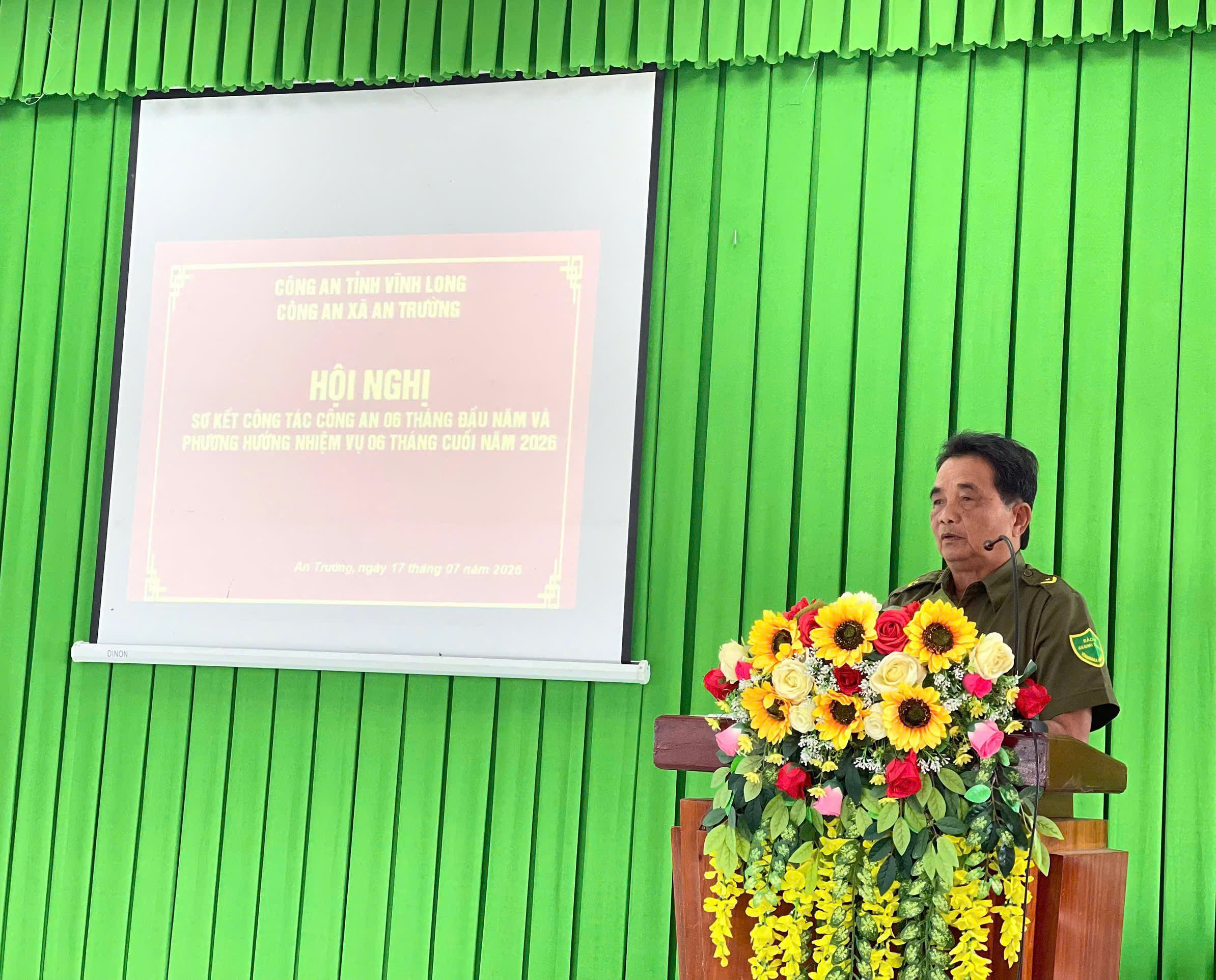 2 Các đại biểu tham gia phát biểu, tham luận tại hội nghị 2