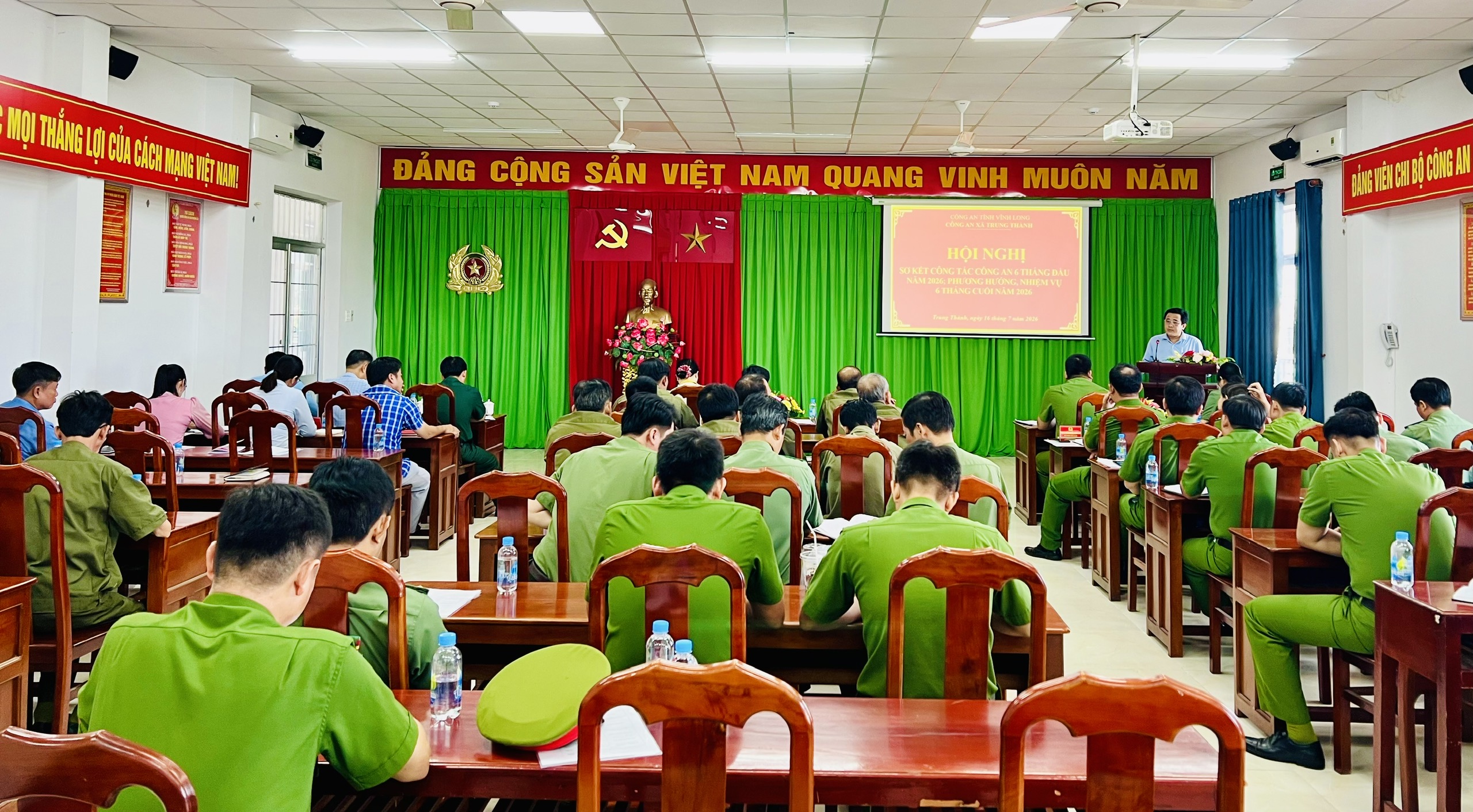 Anh 1