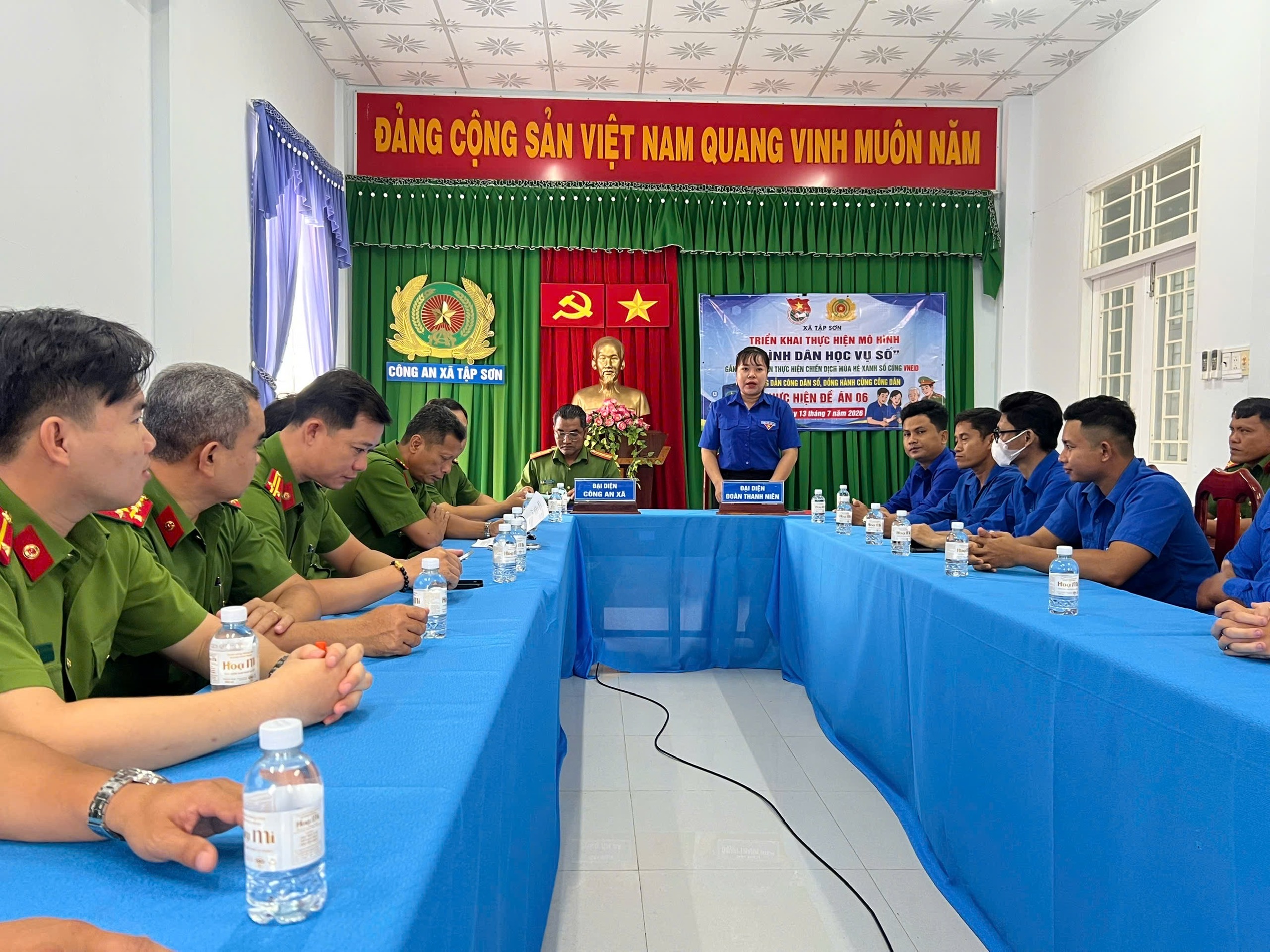 ẢNH 1 quang cảnh