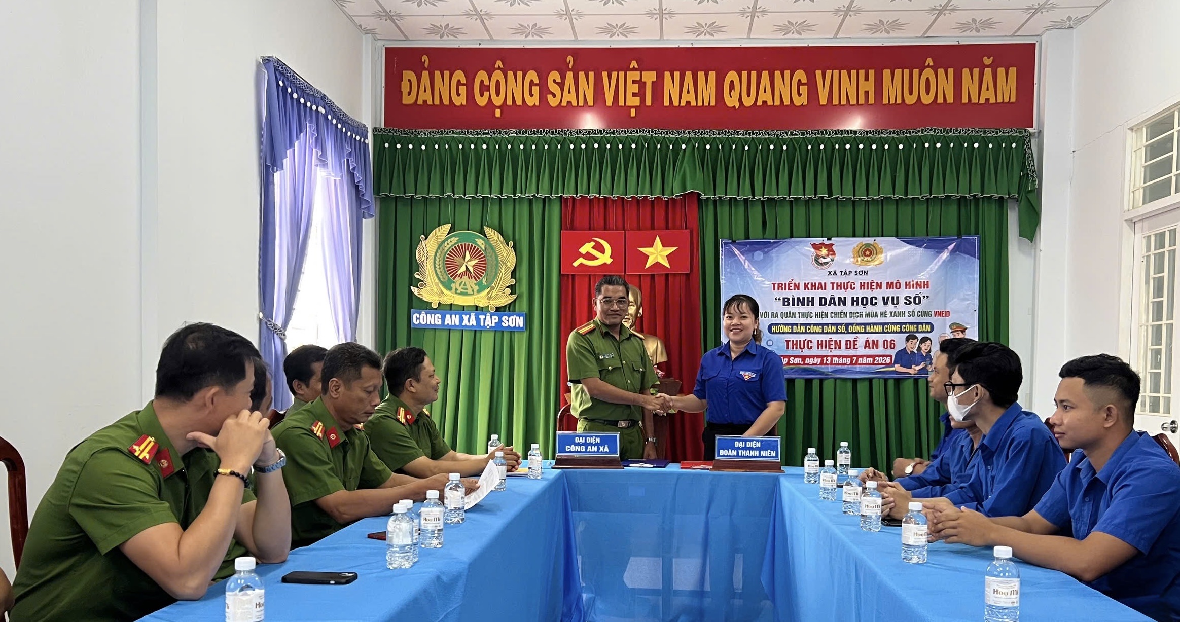 ẢNH 2 lễ ký kết