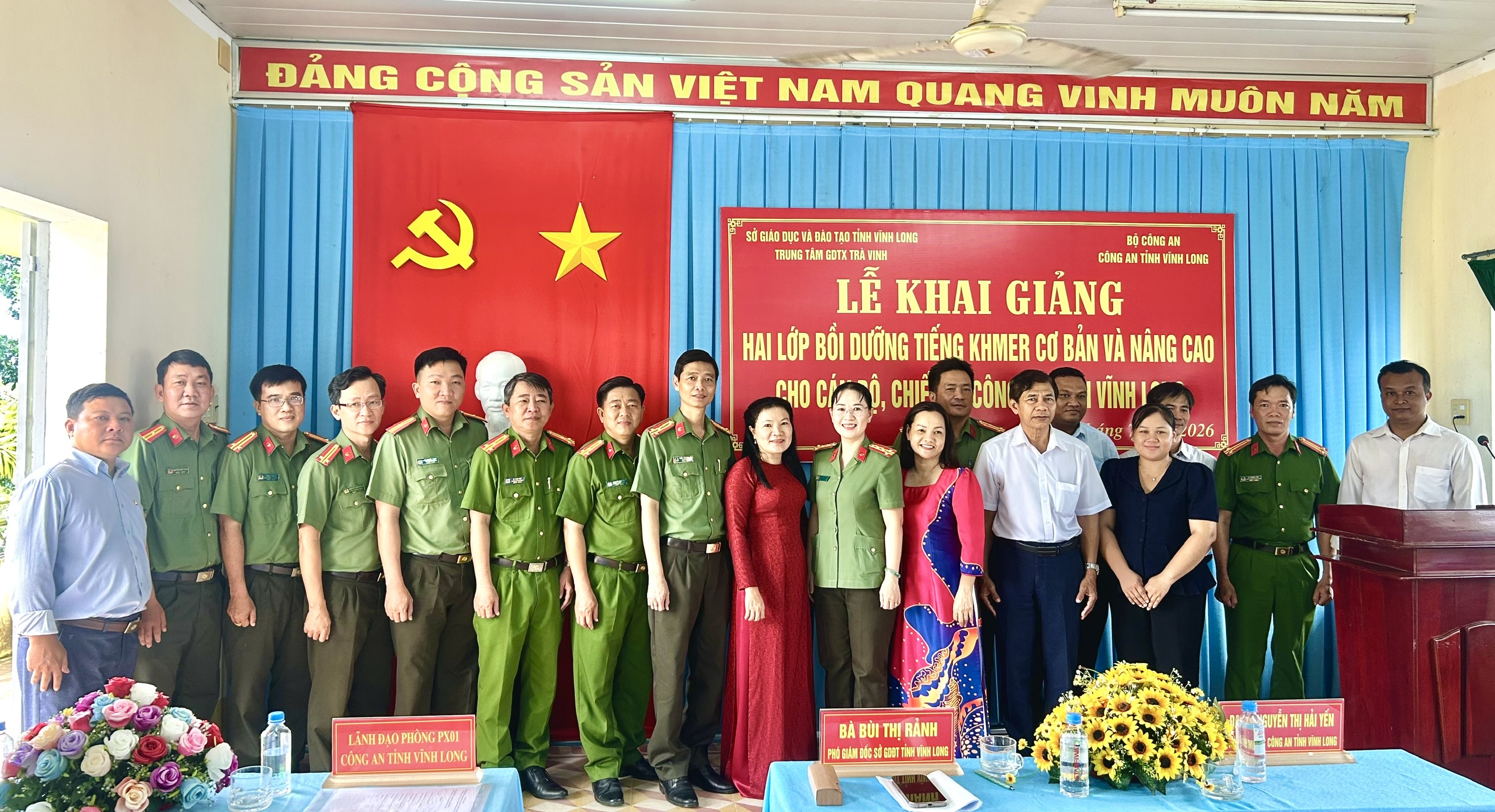 Anh 2