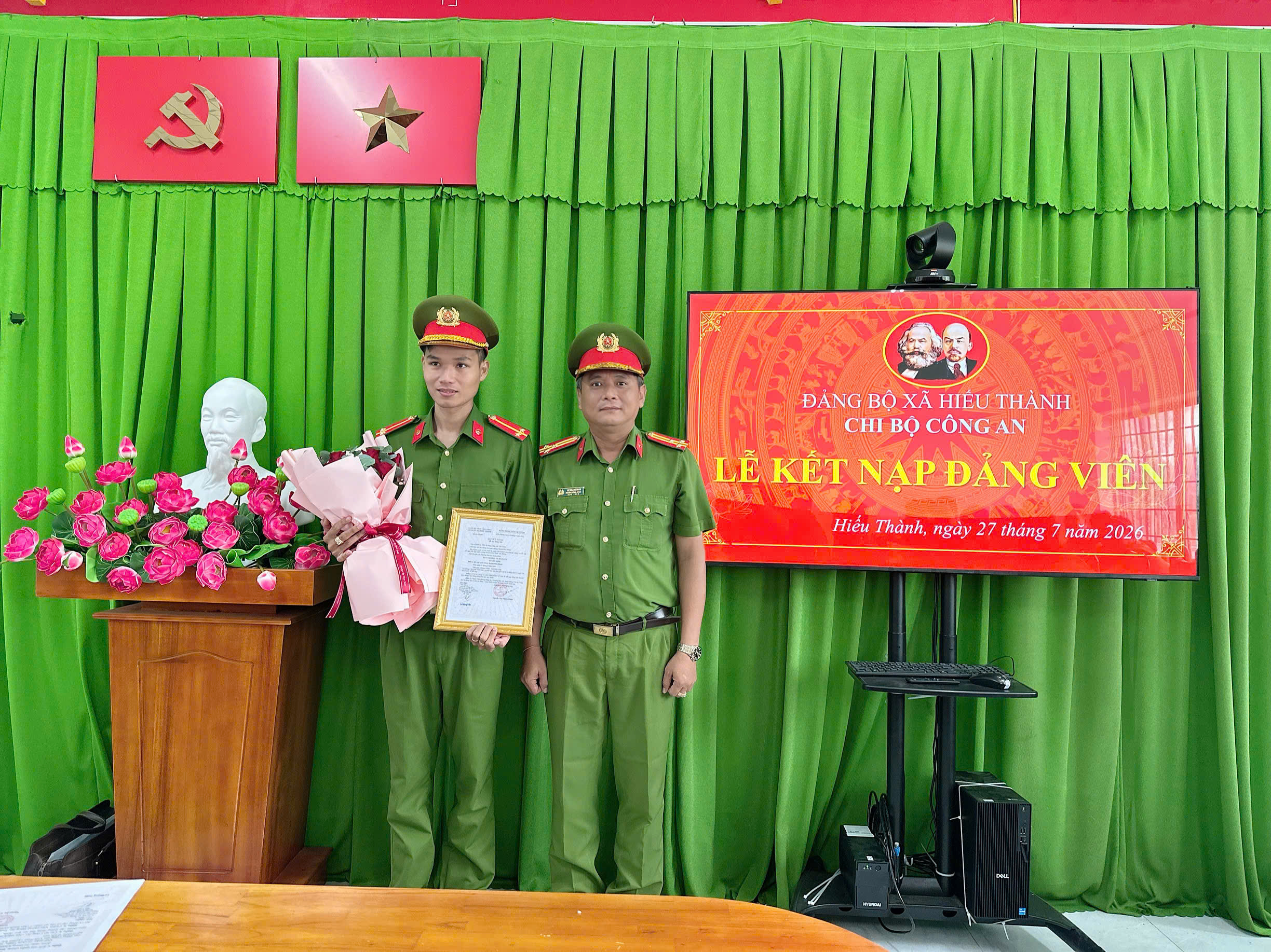 Anh 7