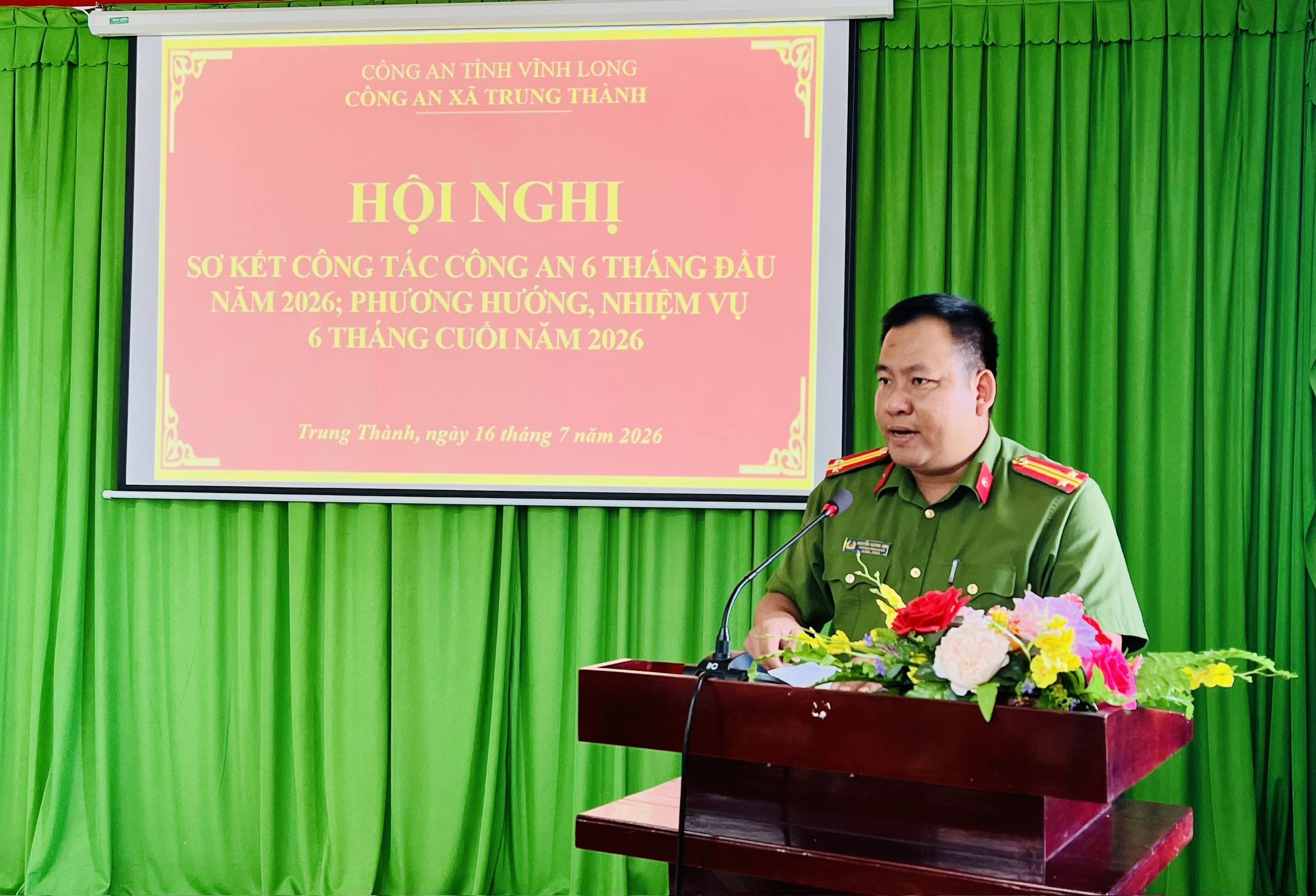 Anh 8