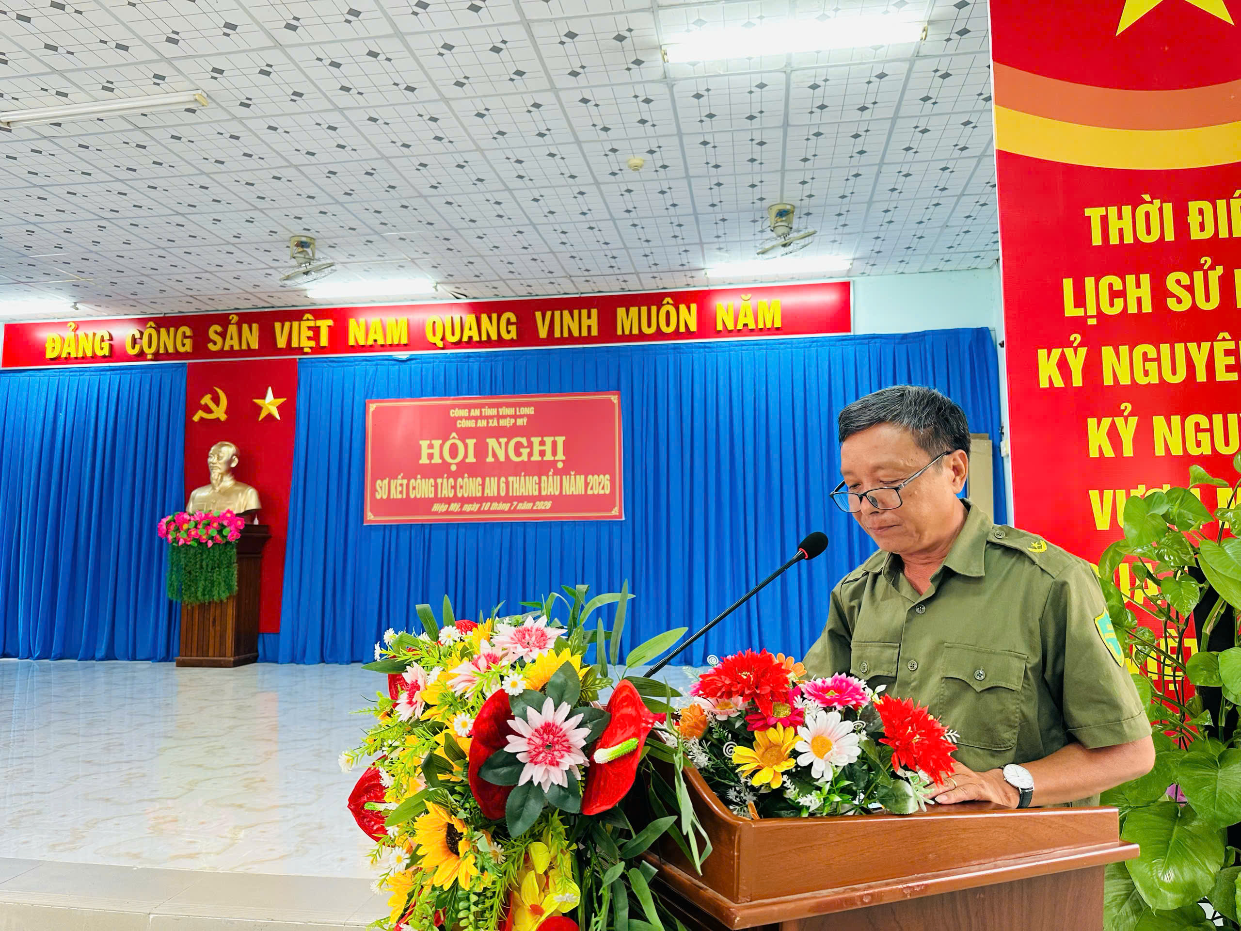 Ảnh Đại diện LLANTT phát biểu tham luận