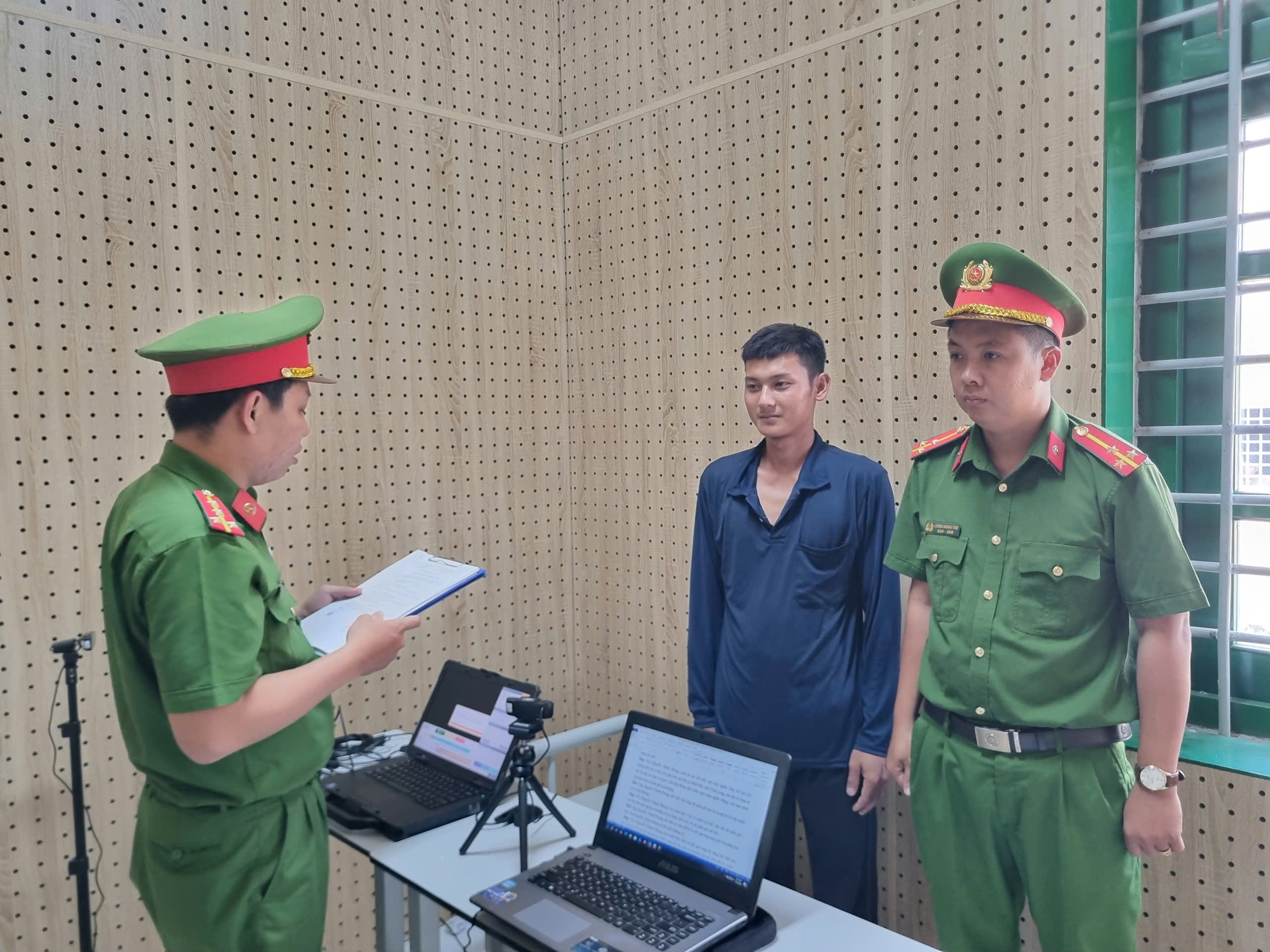Ảnh đối tượng N T P