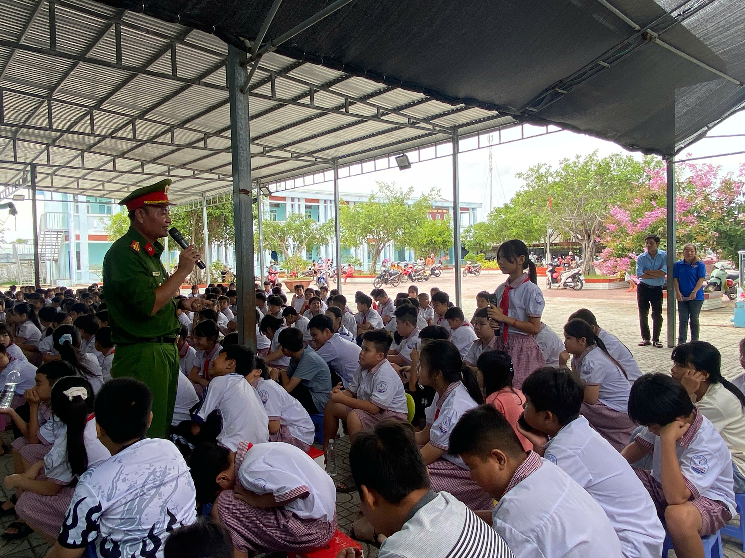 ảnh tuyên truyền 2