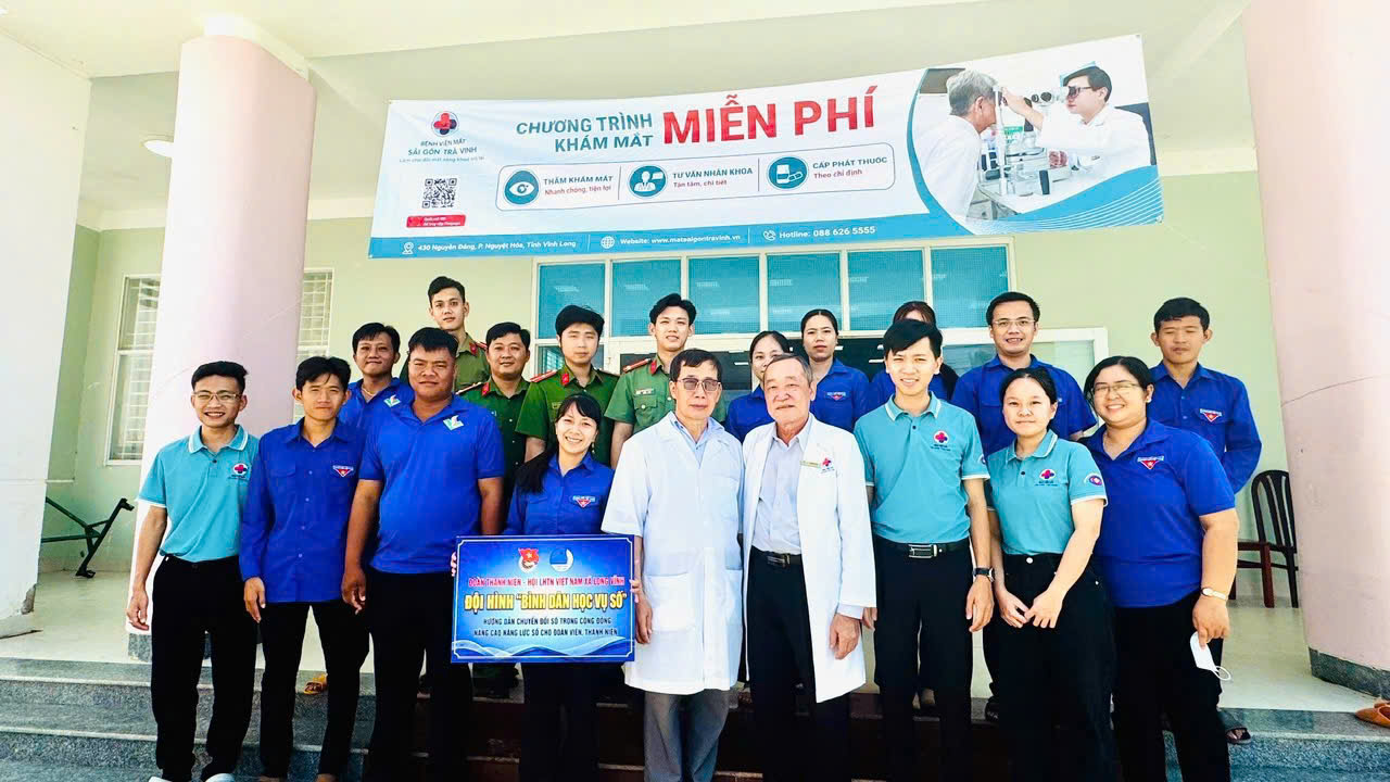 Chi đoàn CAX Long Vĩnh tham gia đồng hành chăm sóc sức khỏe và chuyển đổi số