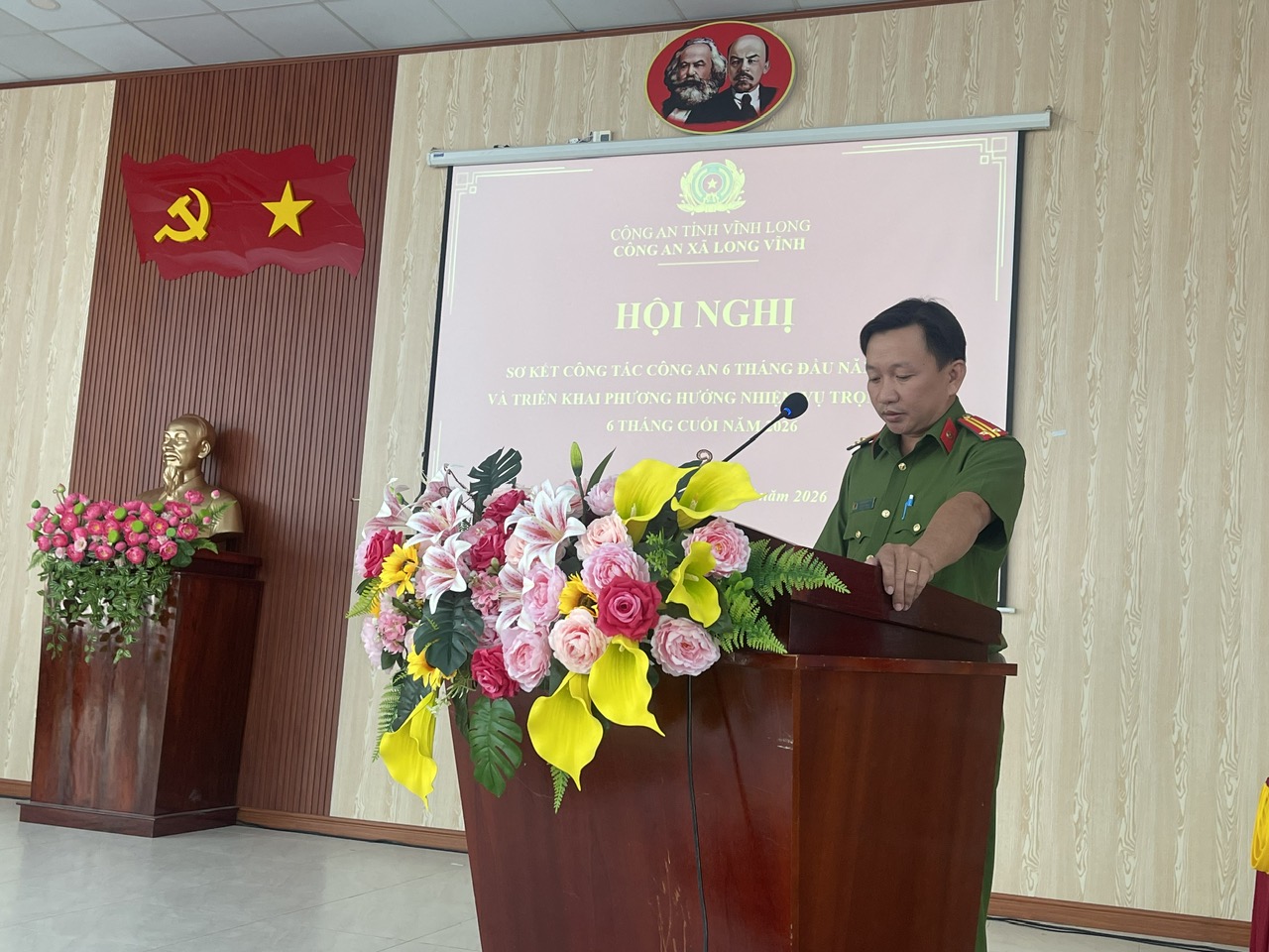 Đc Phó TCA thông qua báo cáo 6 tháng