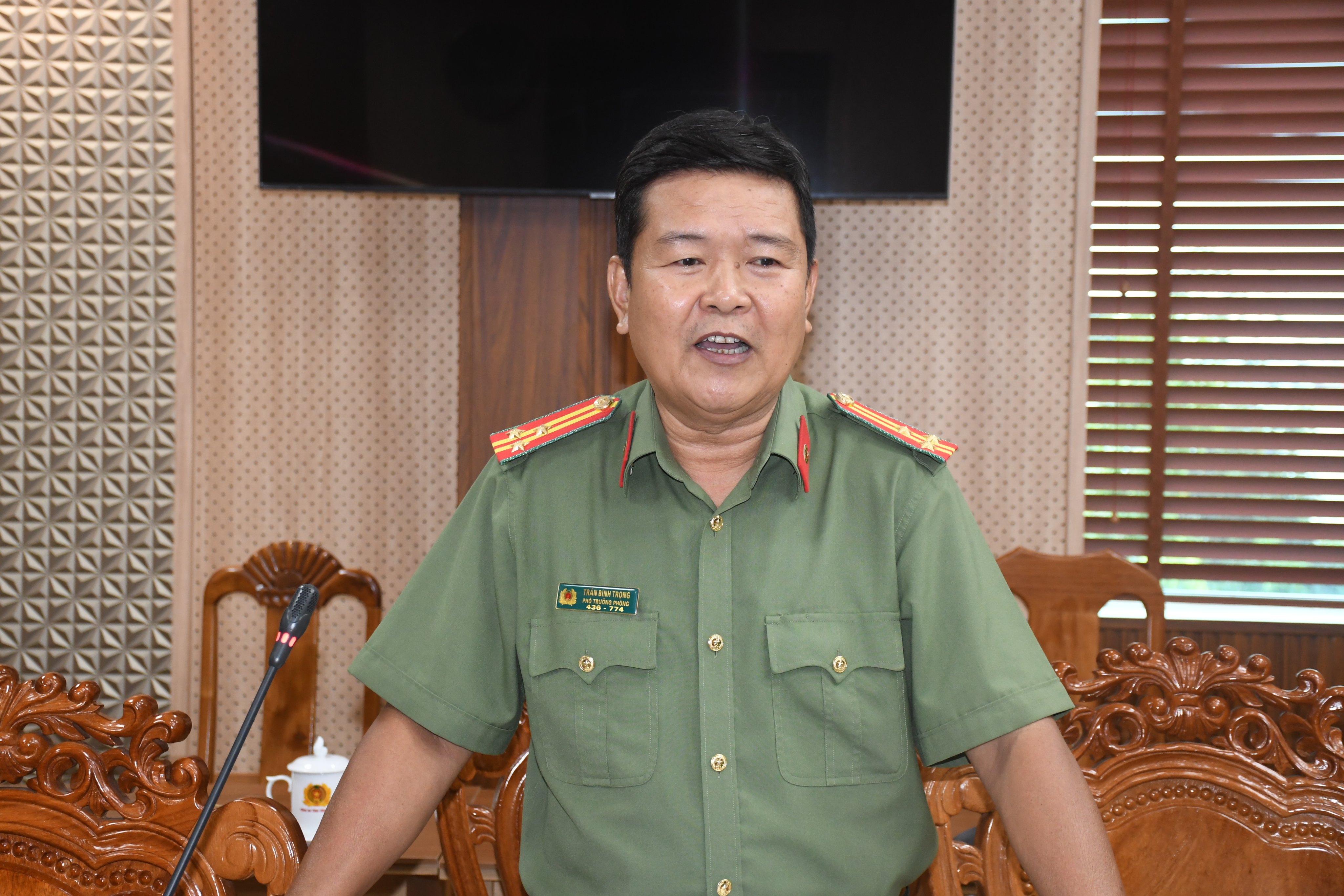 DN5 5966 Copy