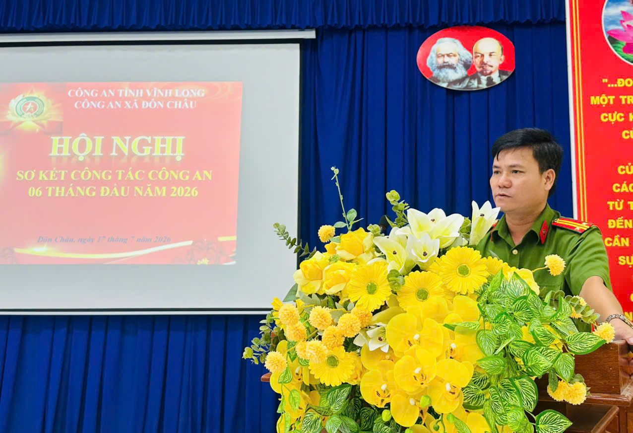 Đồng chí Trung tá Lê Hữu Thừa Trưởng CAX, phát biểu khai mạc