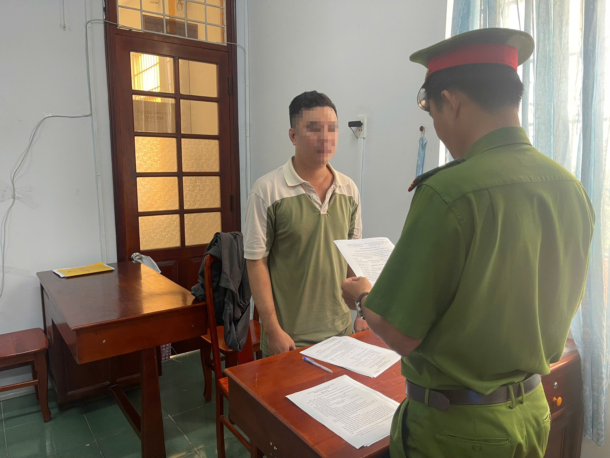 Lê Hoàng Bá Tước