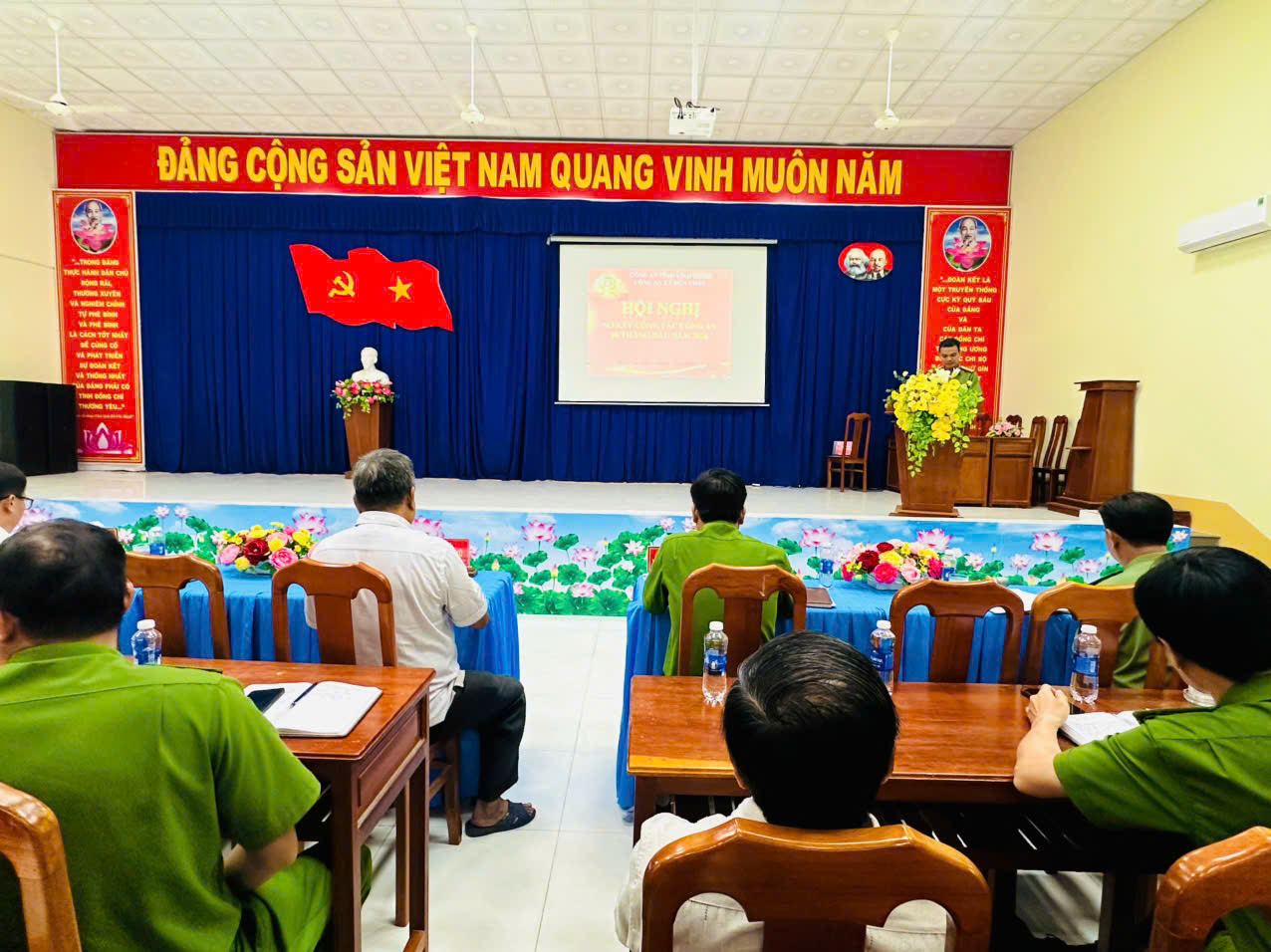 Phát biểu thảo luận tại Hội nghị