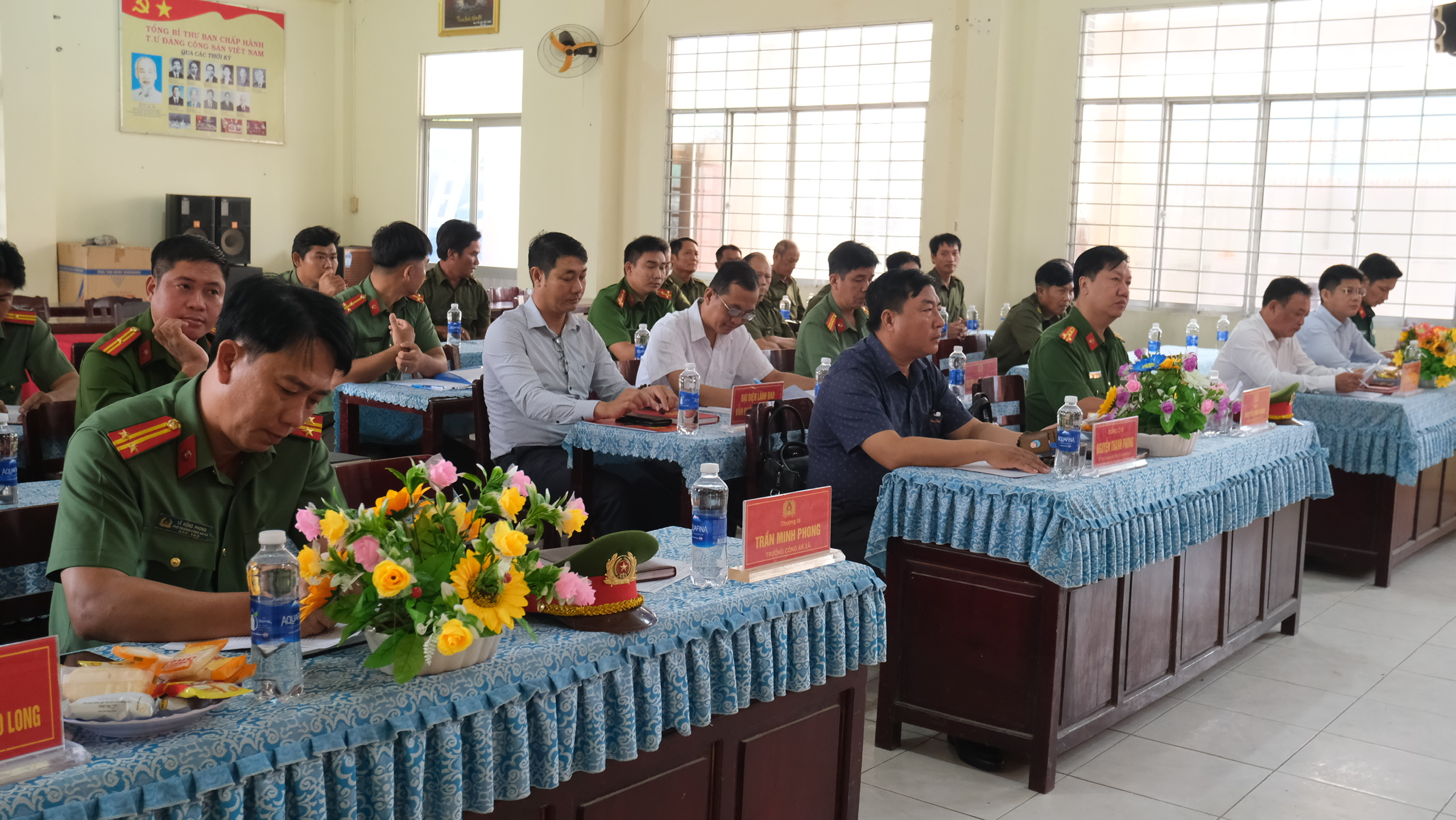 Quang cảnh hội nghị