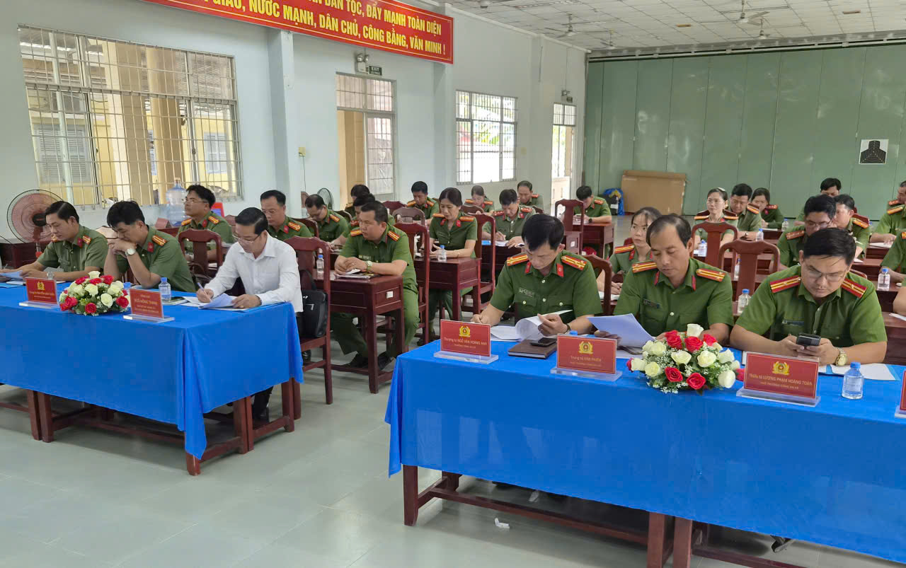 Quang cảnh Hội nghị