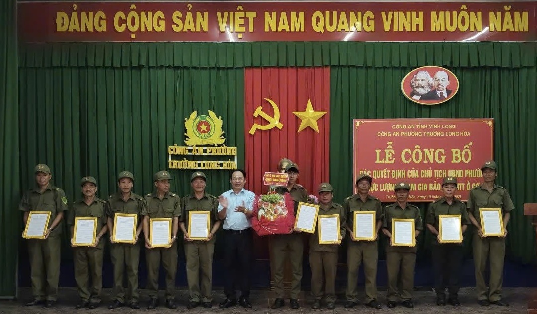tổ trưởng, tổ phó