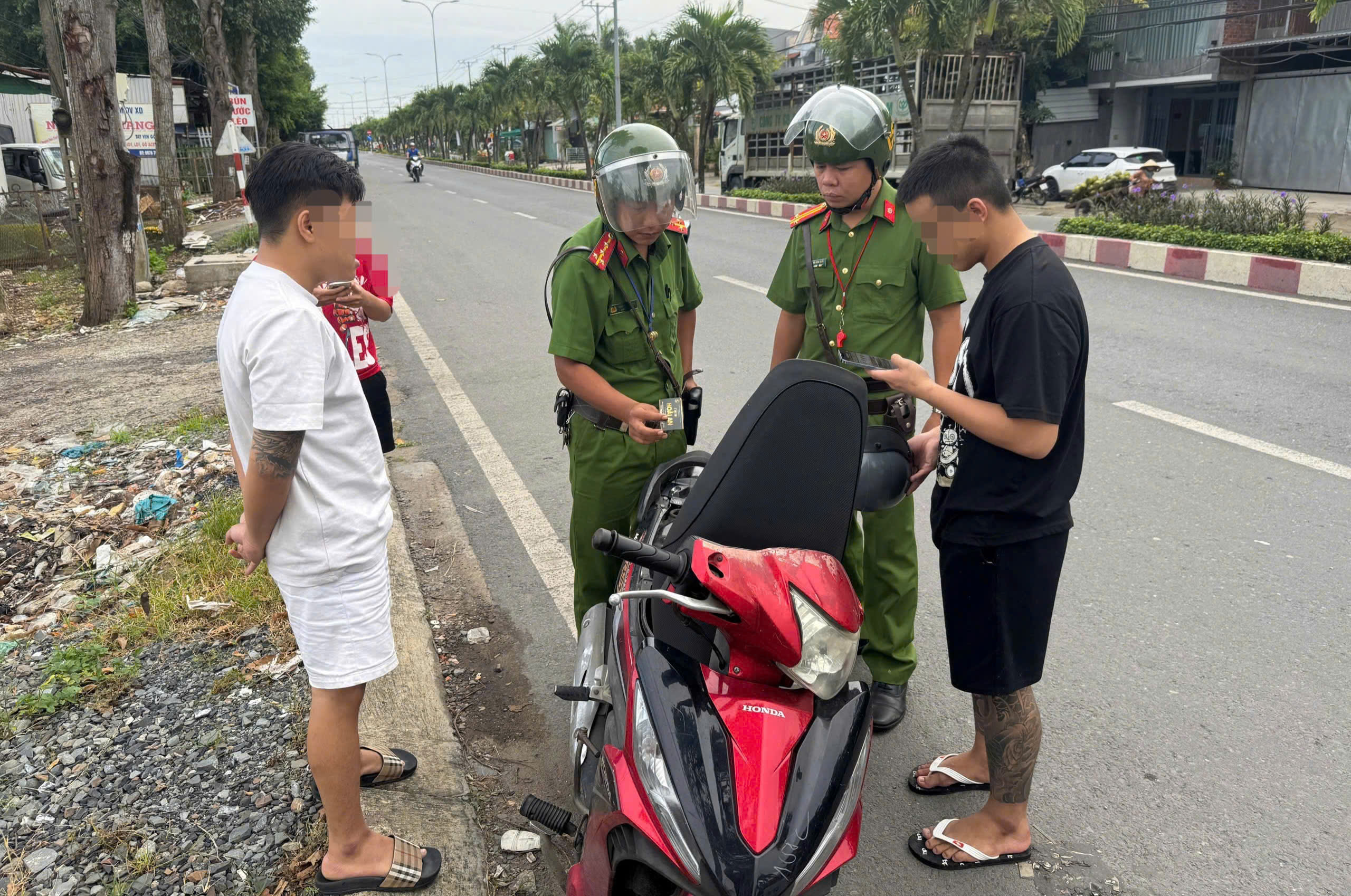 Trấn áp mạnh với tội phạm ma túy, quyết tâm giữ vững trong sạch địa bàn
