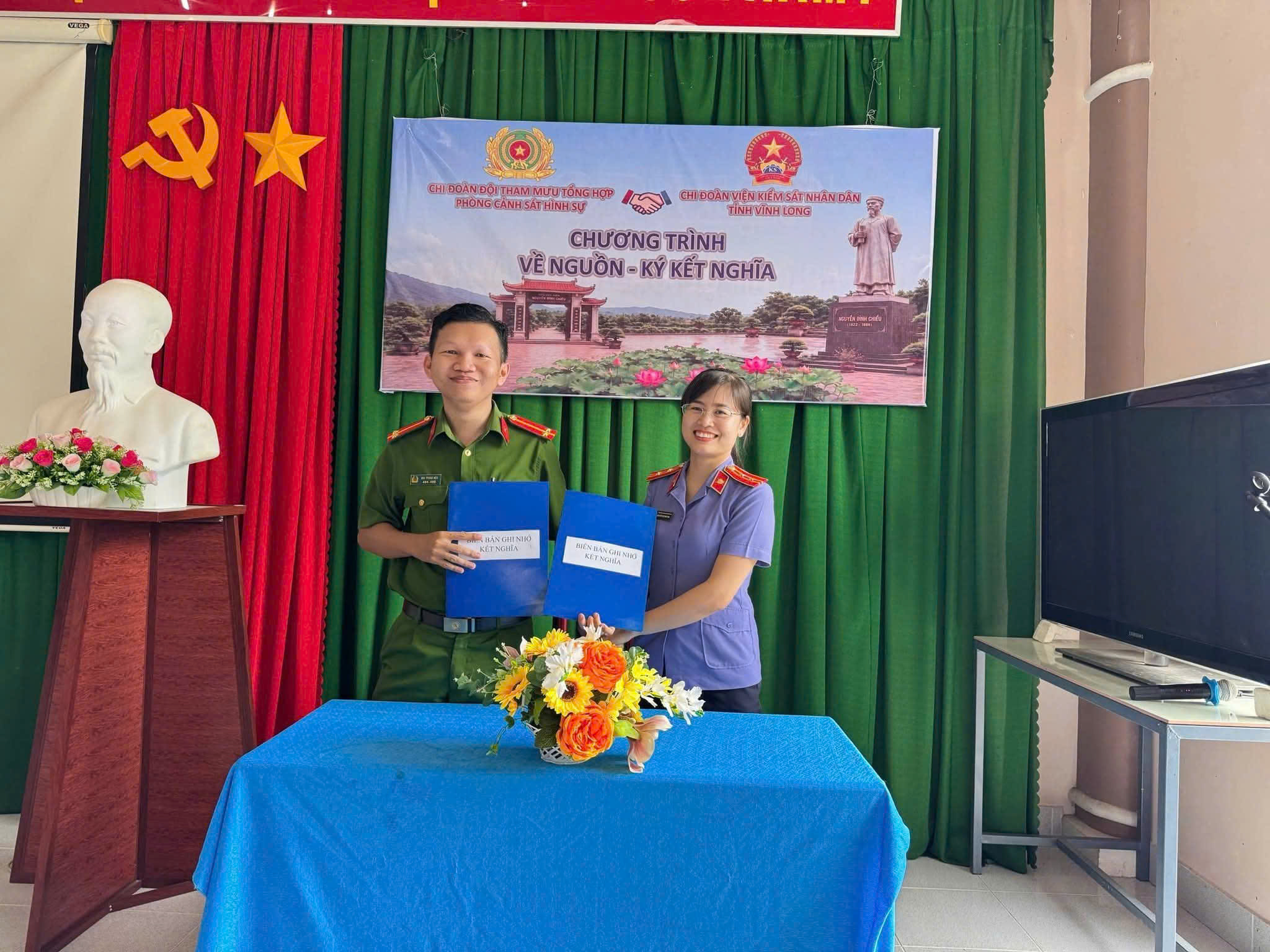 trao biên bản ghi nhớ