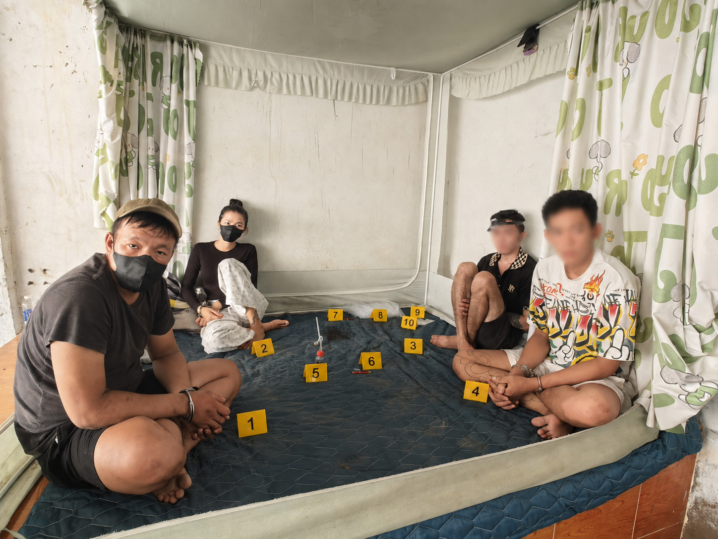 1 Hình hiện trường
