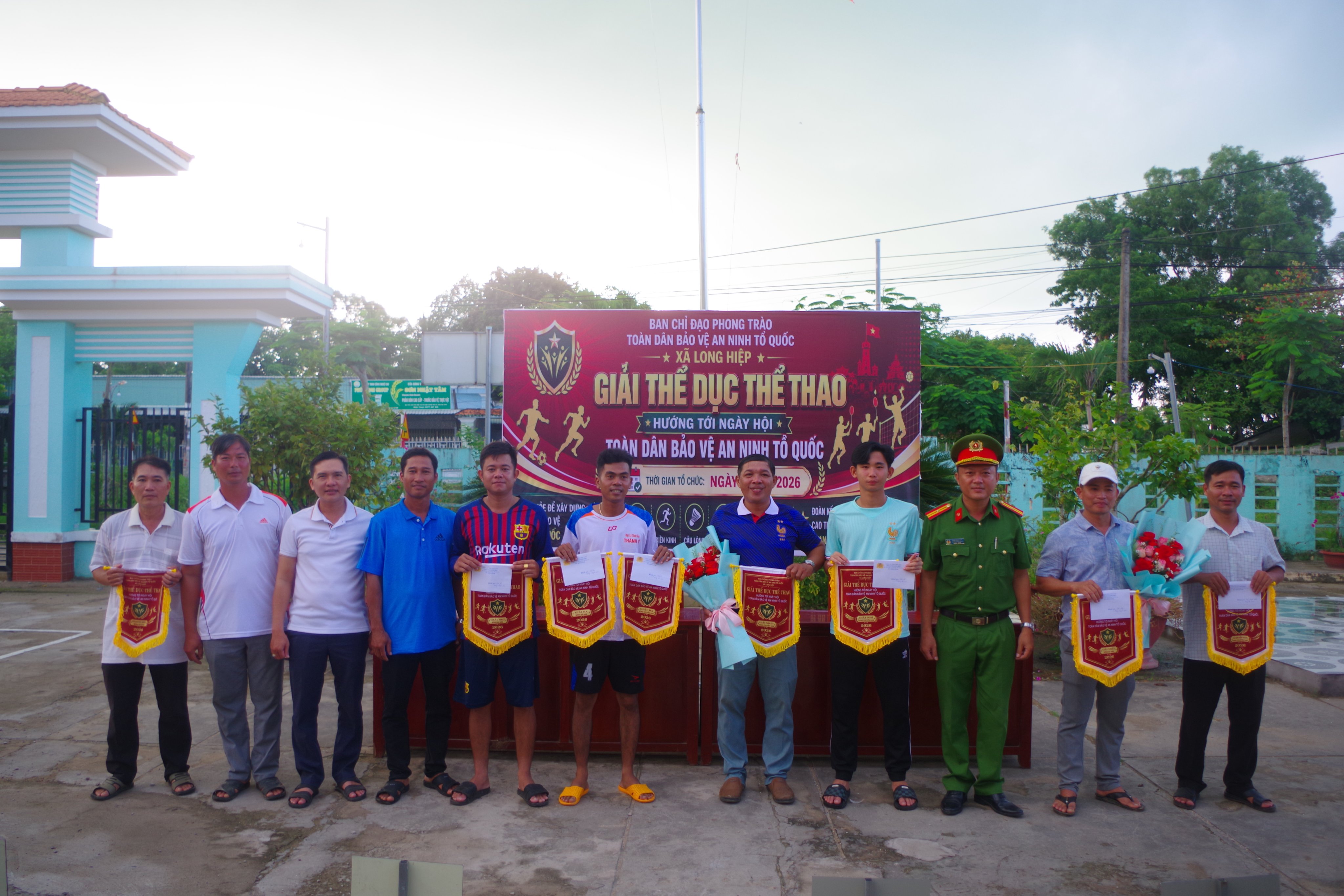 3 ẢNH TRAO GIẢI