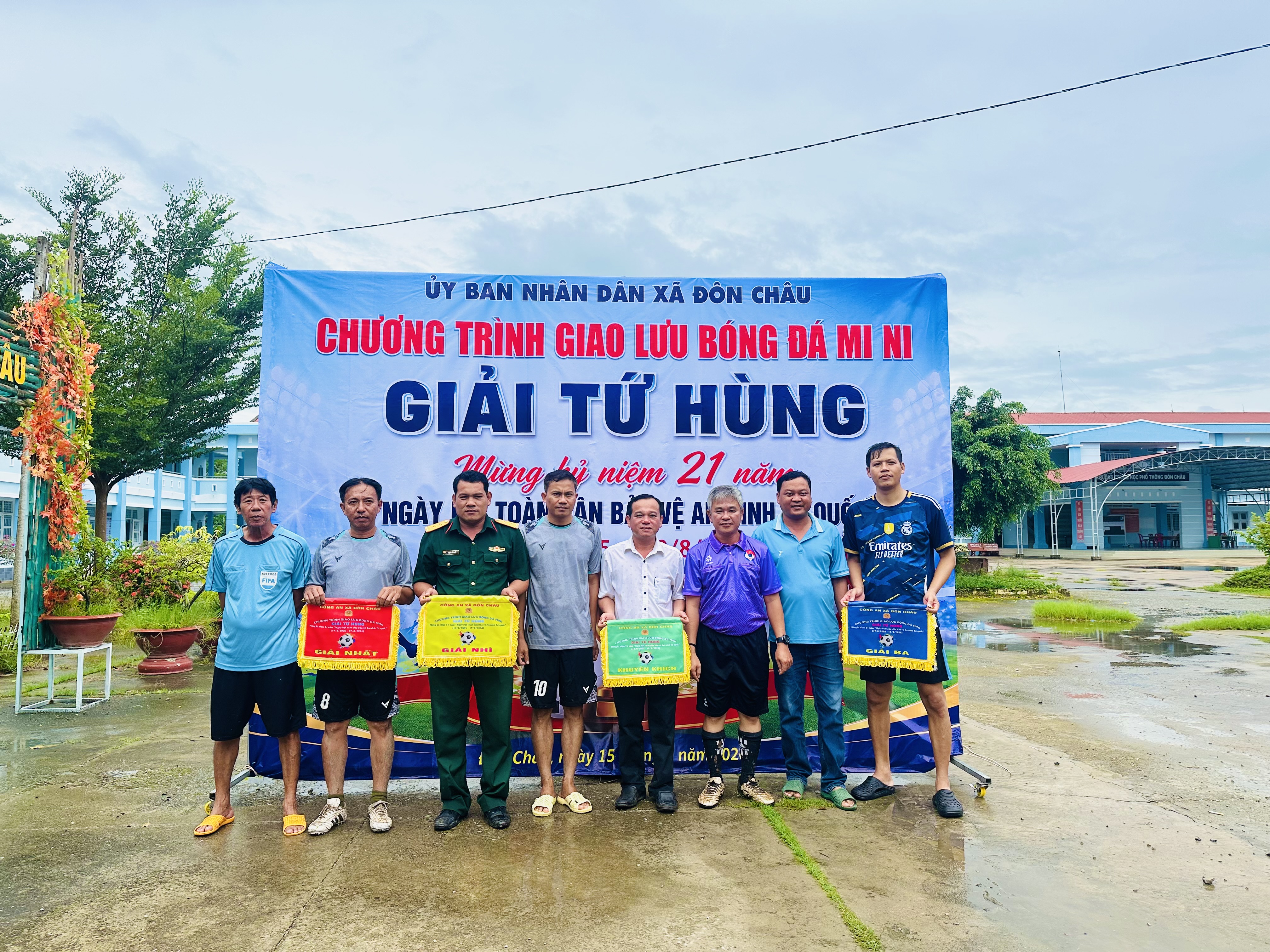 3Tổ chức chương trình giao lưu bóng đá tại Ngày hội
